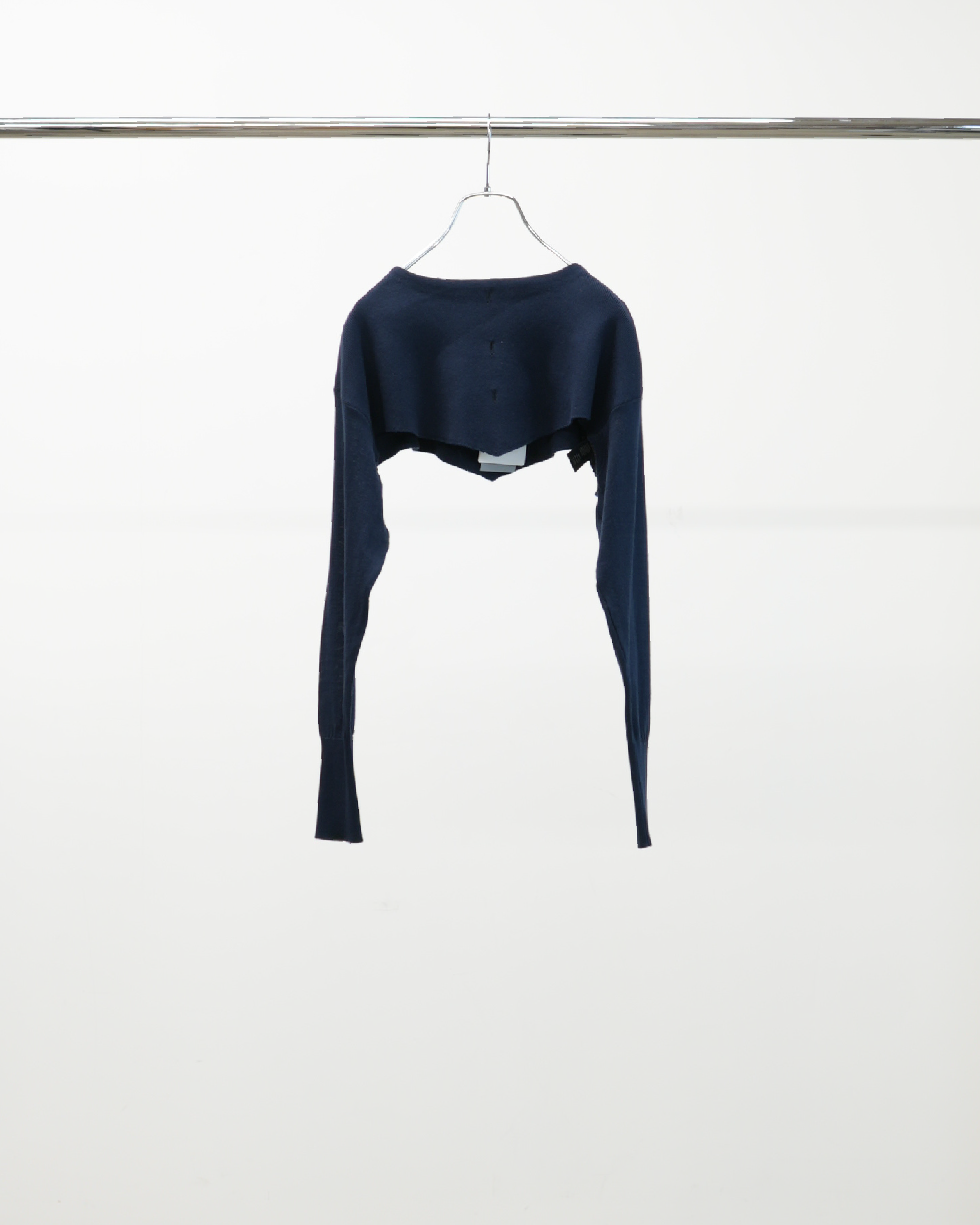 SILK MIX V/HEM SHORT TOPS