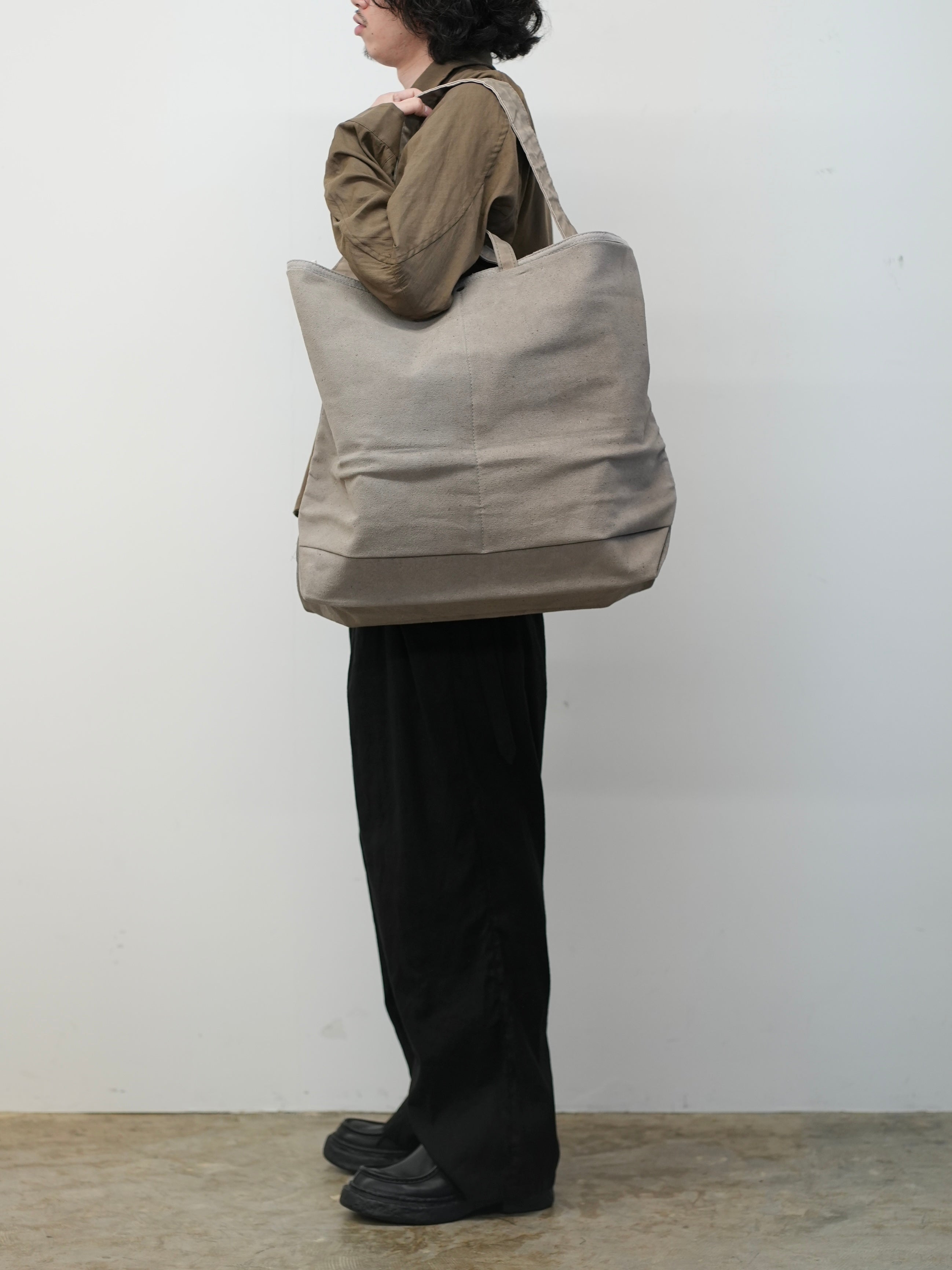 ANCELLM with This is a(n) C/R DUCK BAG (GREIGE)