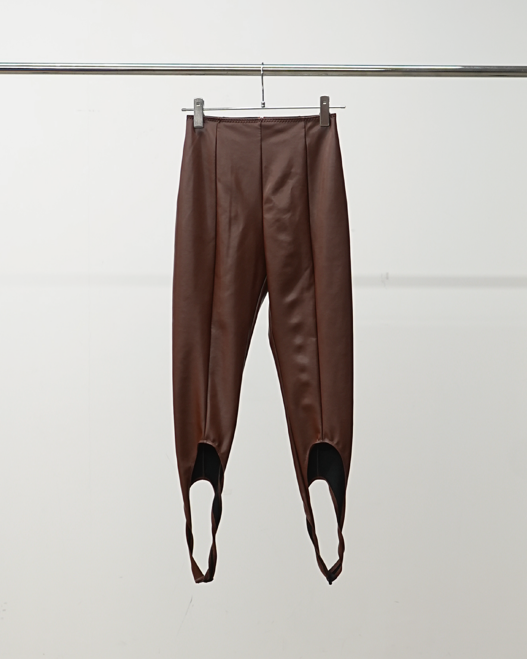 STRETCH VEGAN LEATHER STIRRUPS LEGGINGS