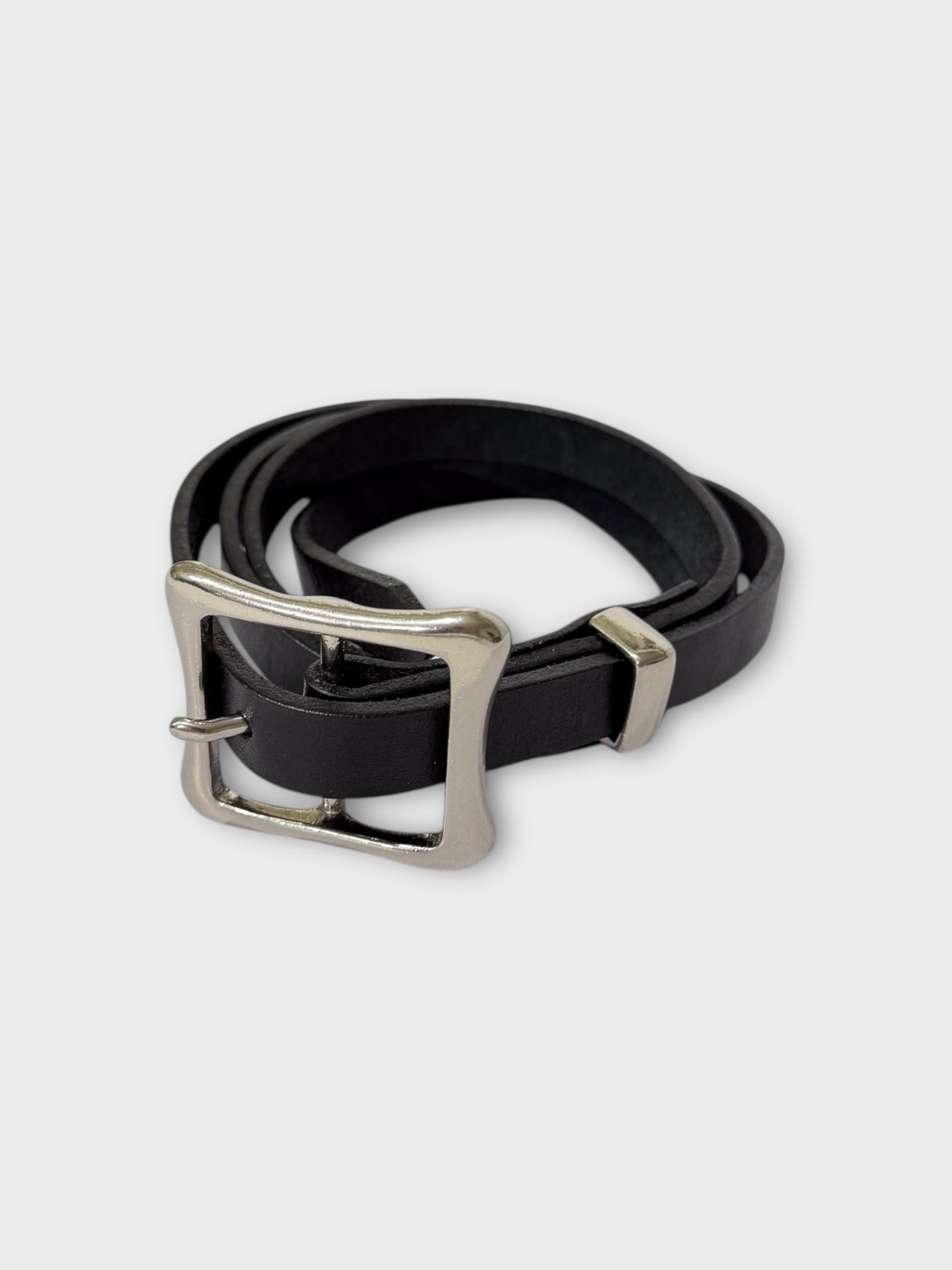 FLOATING BACKLE LEATHER BELT