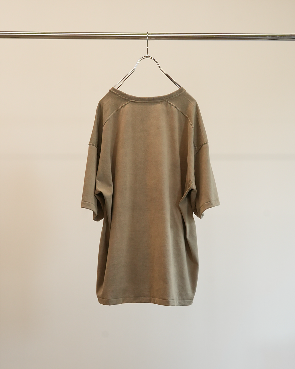 UNEVENNESS T-SHIRT(SAND)