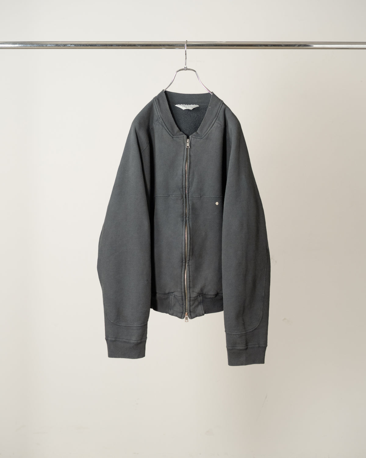 FLEECE-LINED SWEAT VARSITY SHIRT(BLACK)