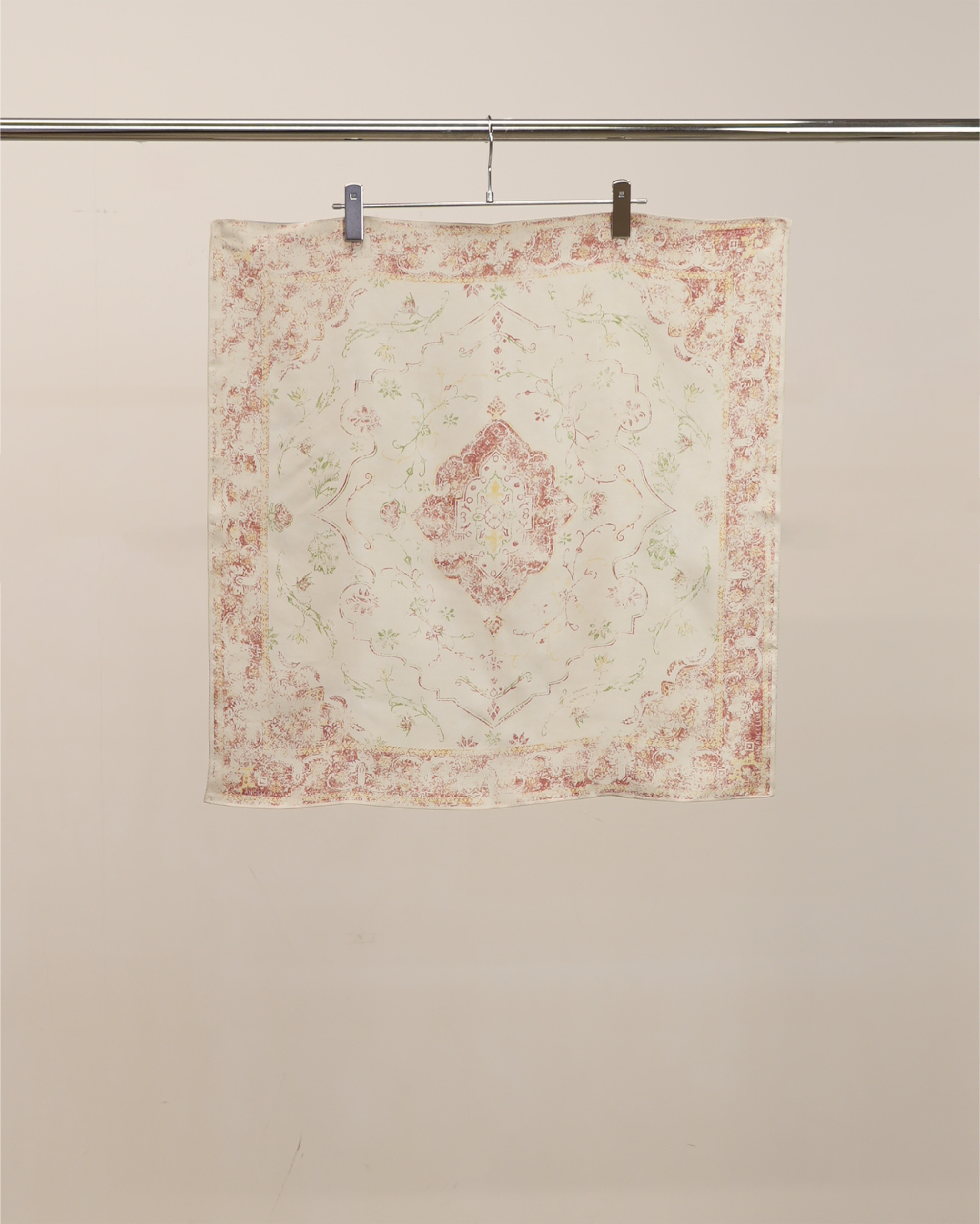 HAND-DRAWN SILK SCARF(CREAM)