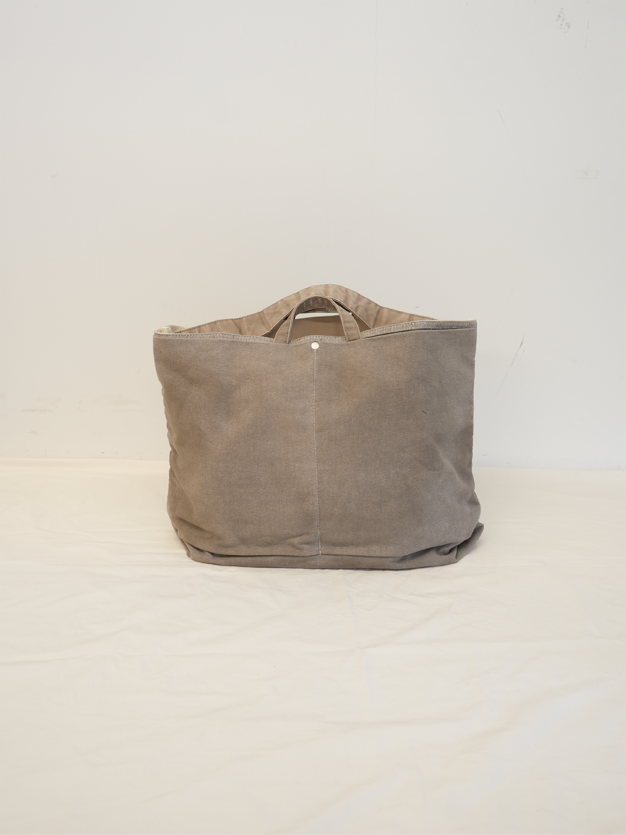 ANCELLM with This is a(n) C/R DUCK BAG (GREIGE)