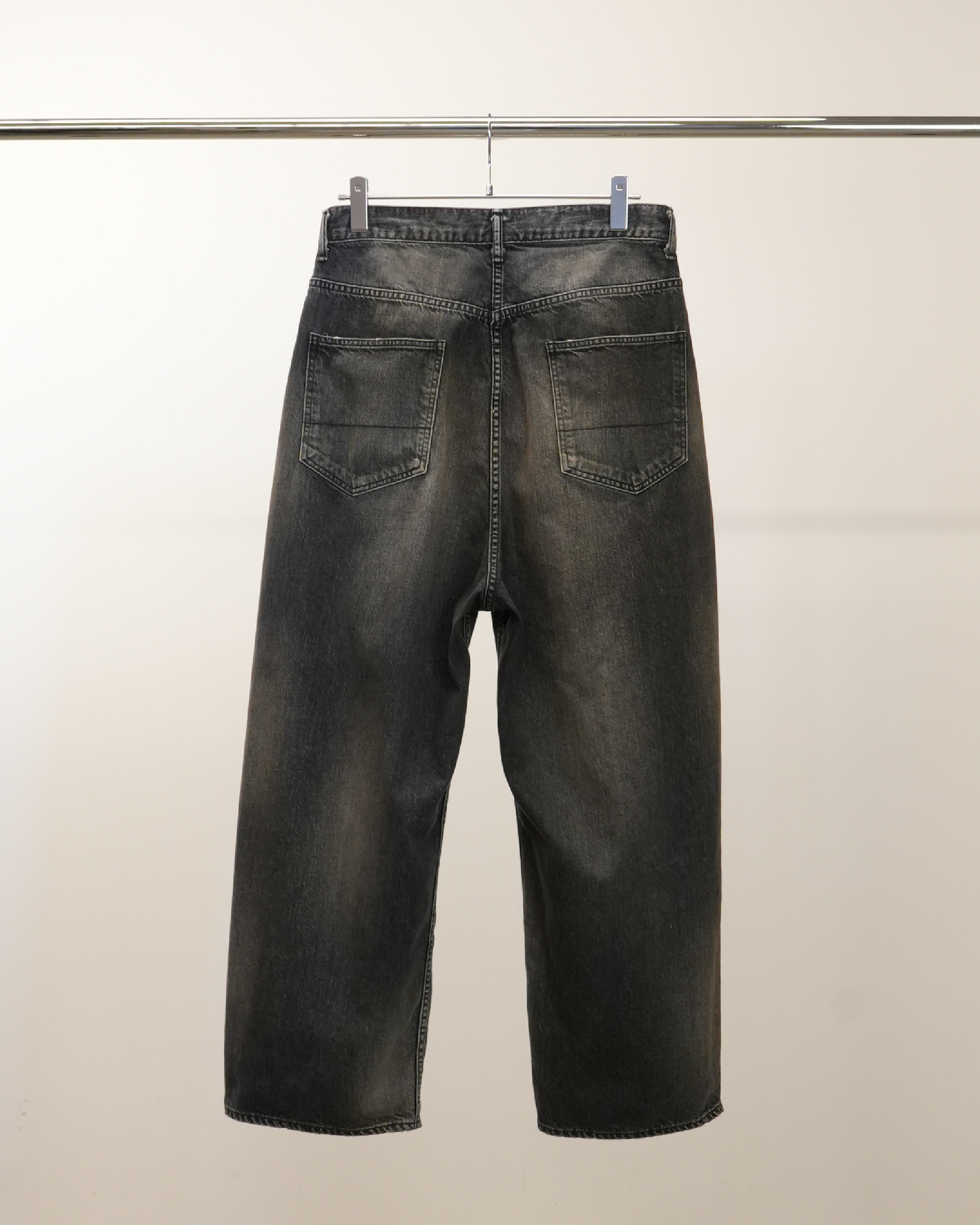 #05 AGING01(BLACK)