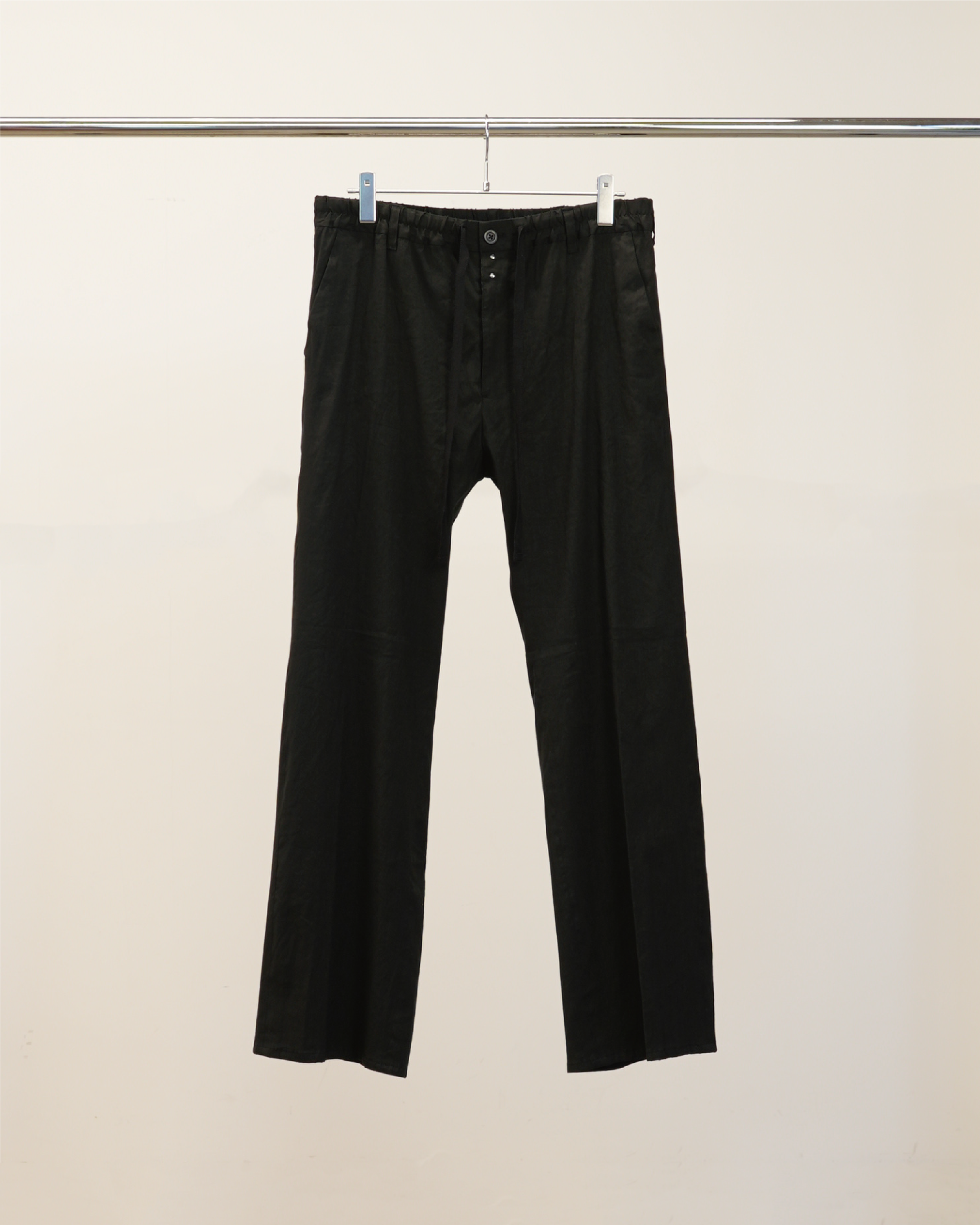 L/R SHOE CUT SLACKS(BLACK)