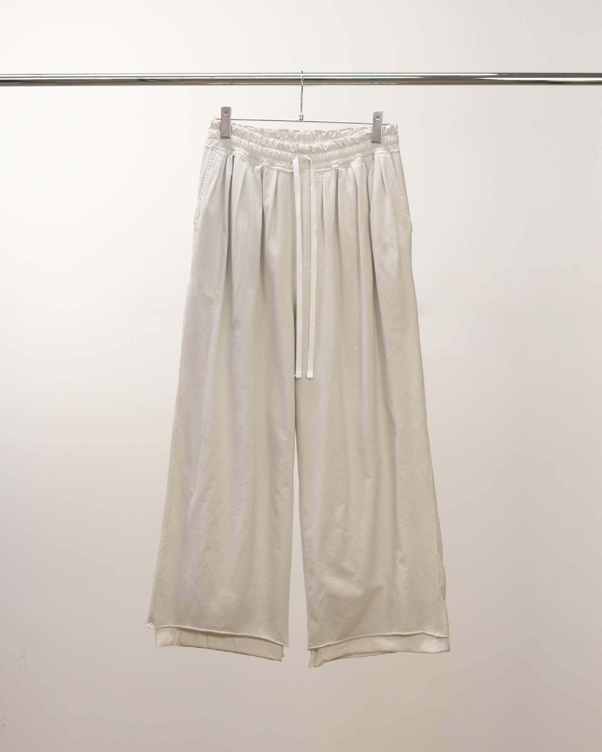 DRAPE WIDE EASY CUT SLACKS(WHITE)