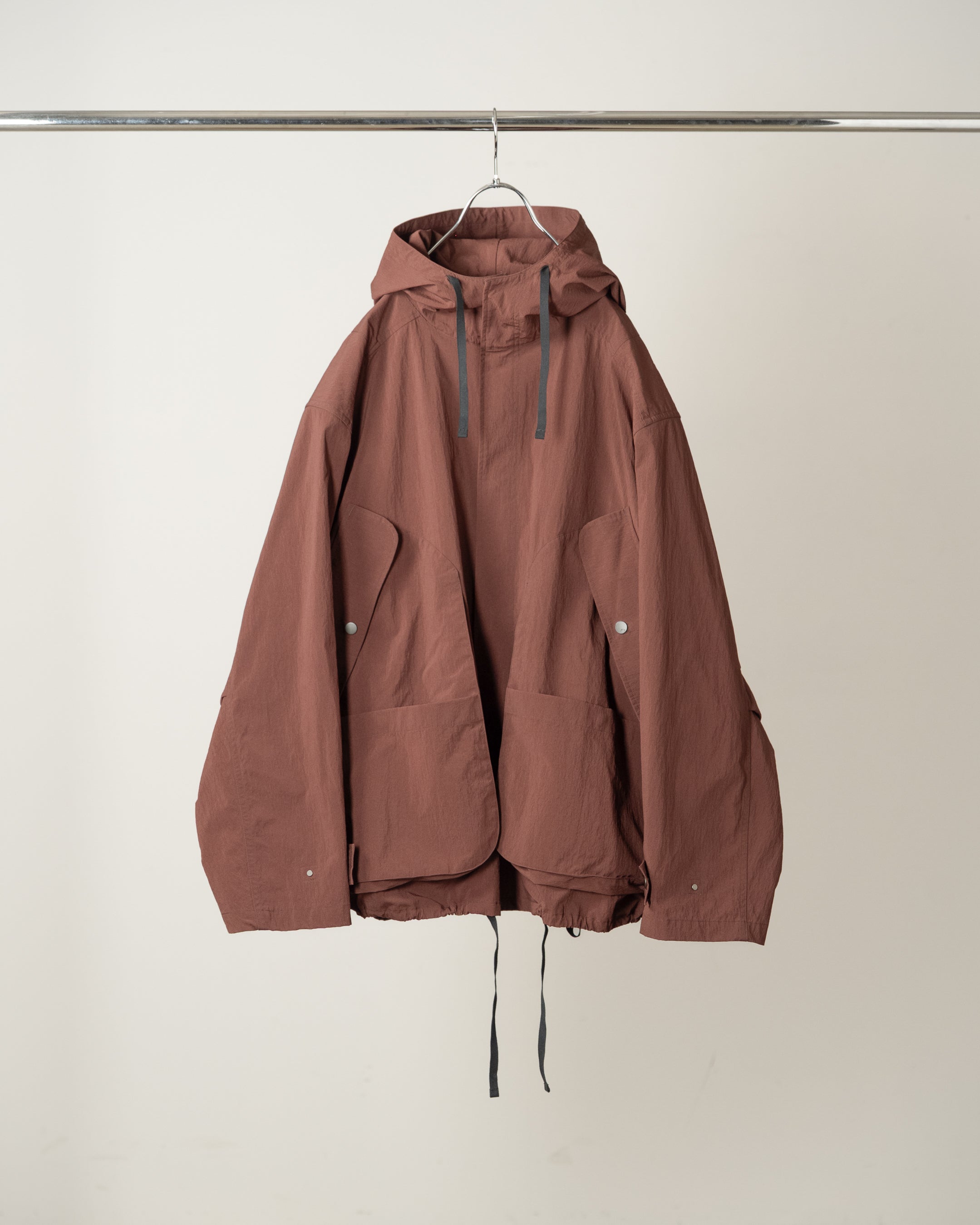 ジャケット・アウター WRINKLEDNYLONOVERHOODIE(MARRON) ANC-SH110-001.jpg?v=1784915258