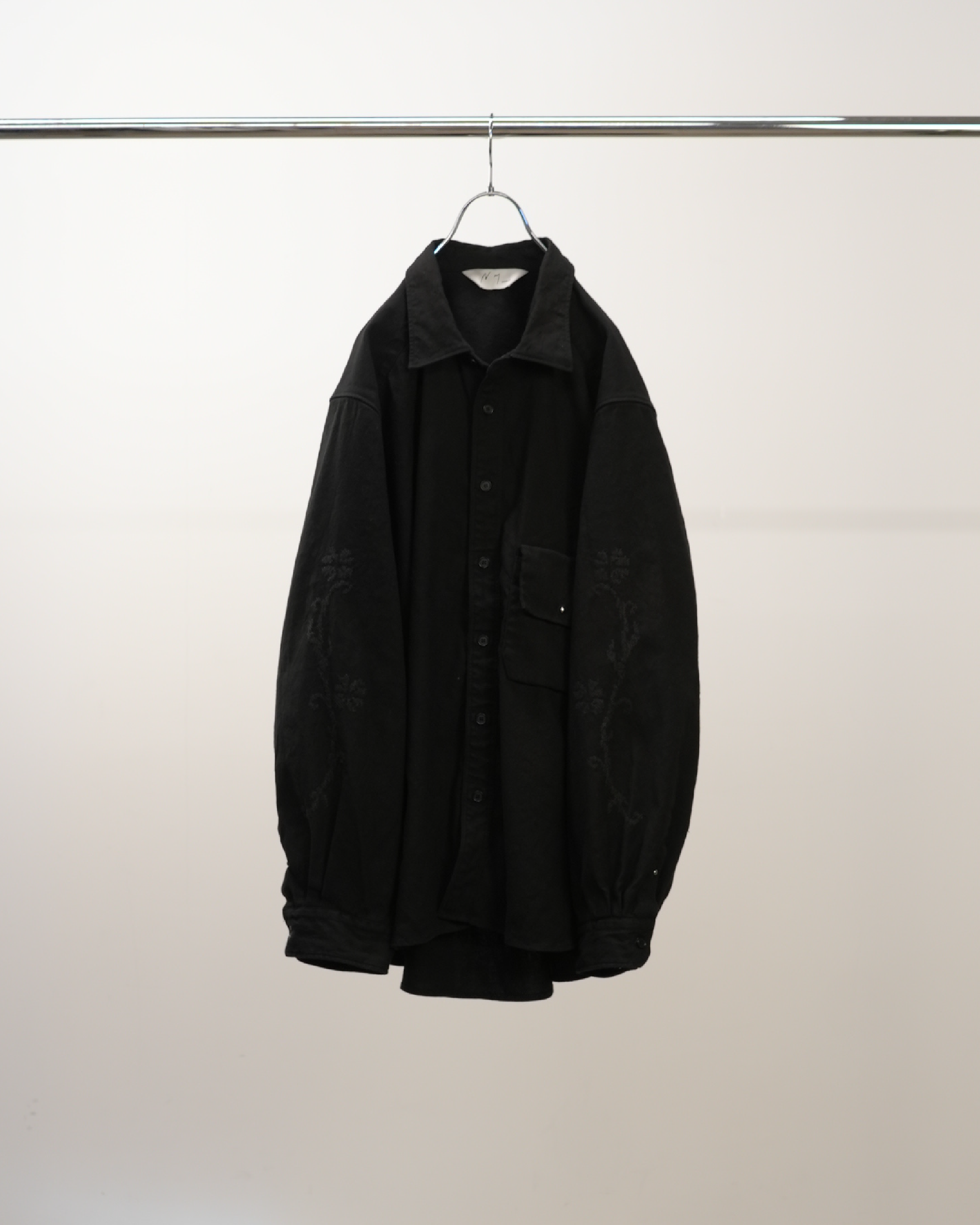 L/C NEP FLOWER EMBROIDERY OVER SHIRT(BLACK)