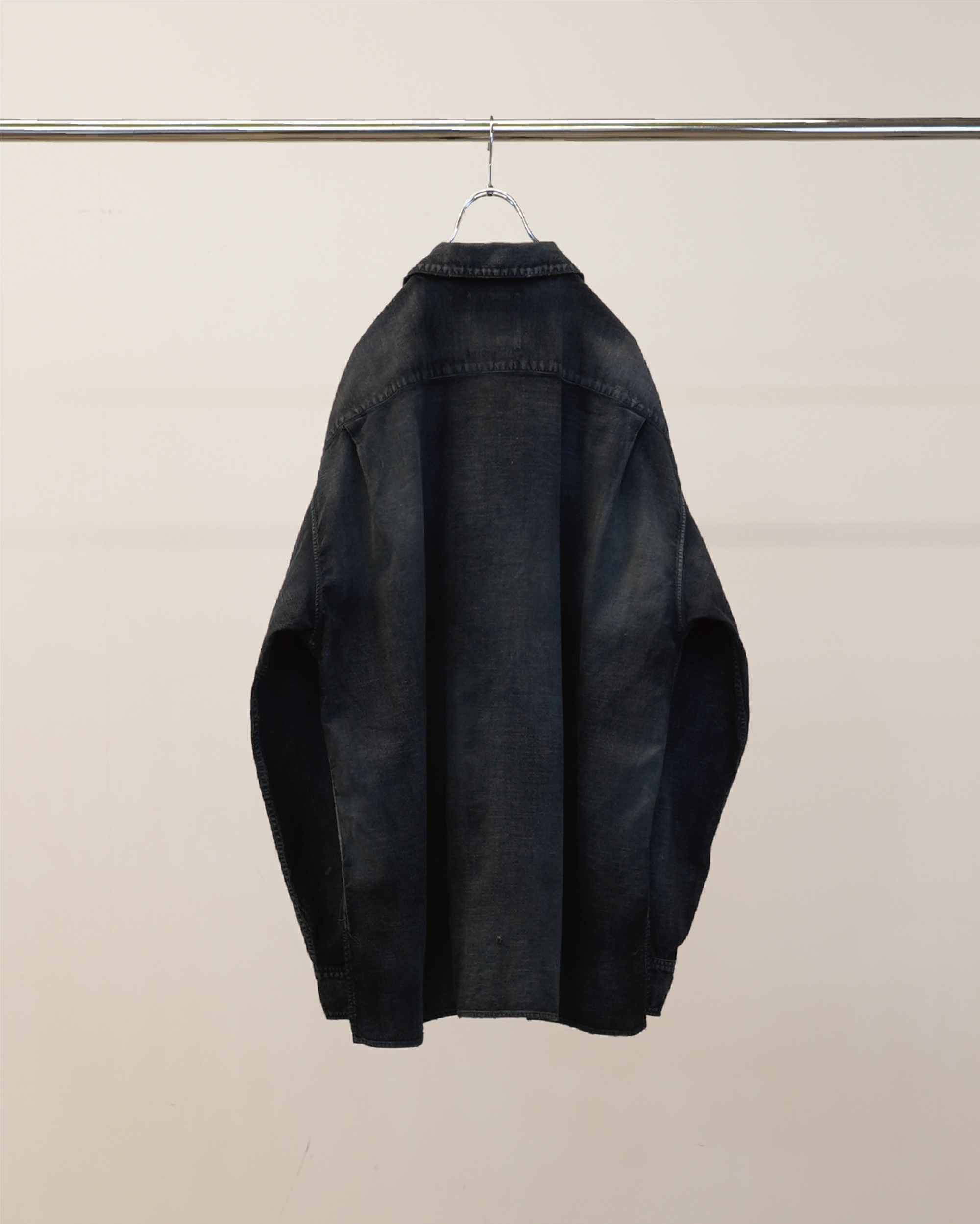 BRUSHSTROKE AGING SHIRT(BLACK)