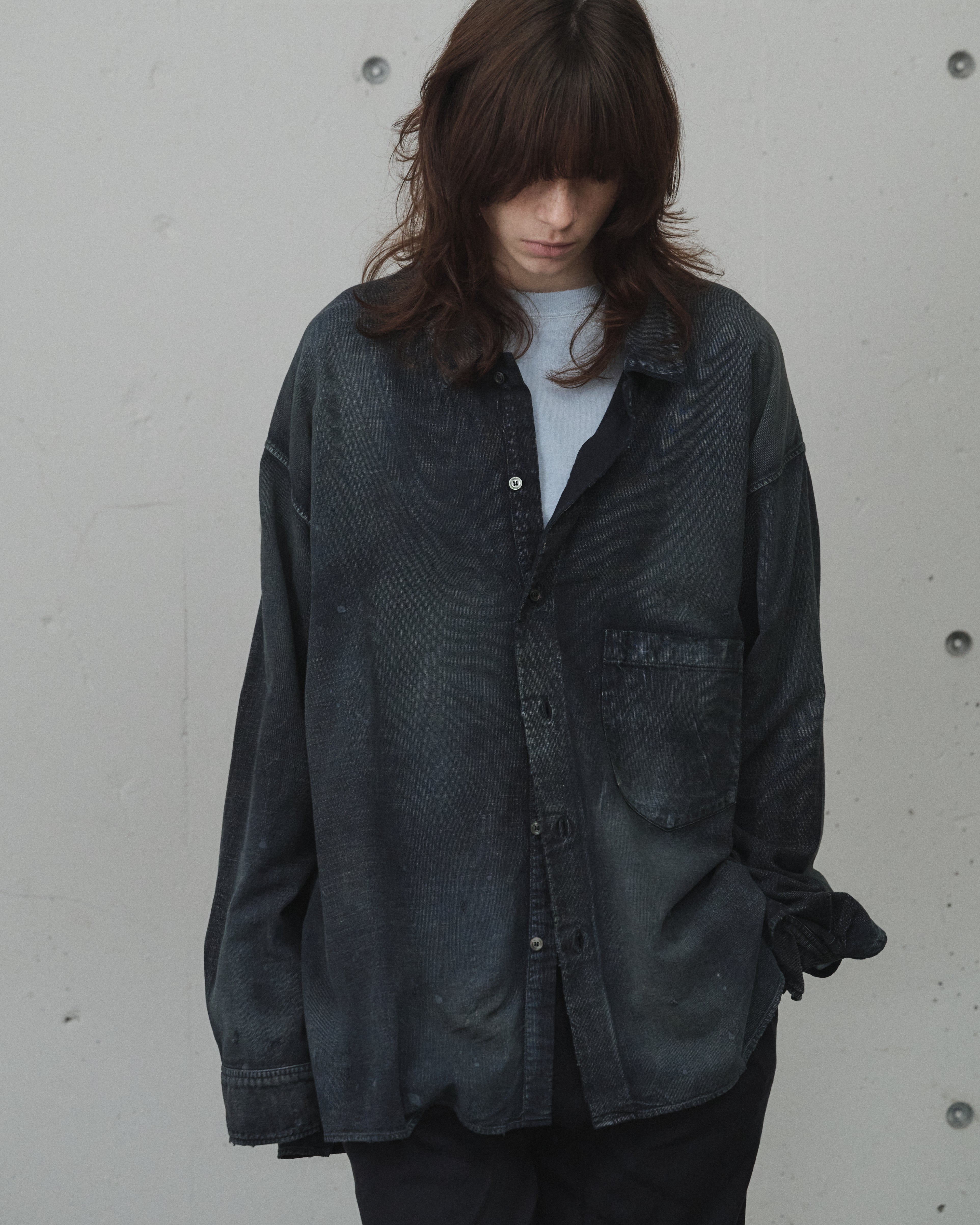 BRUSHSTROKE AGING SHIRT(BLACK)