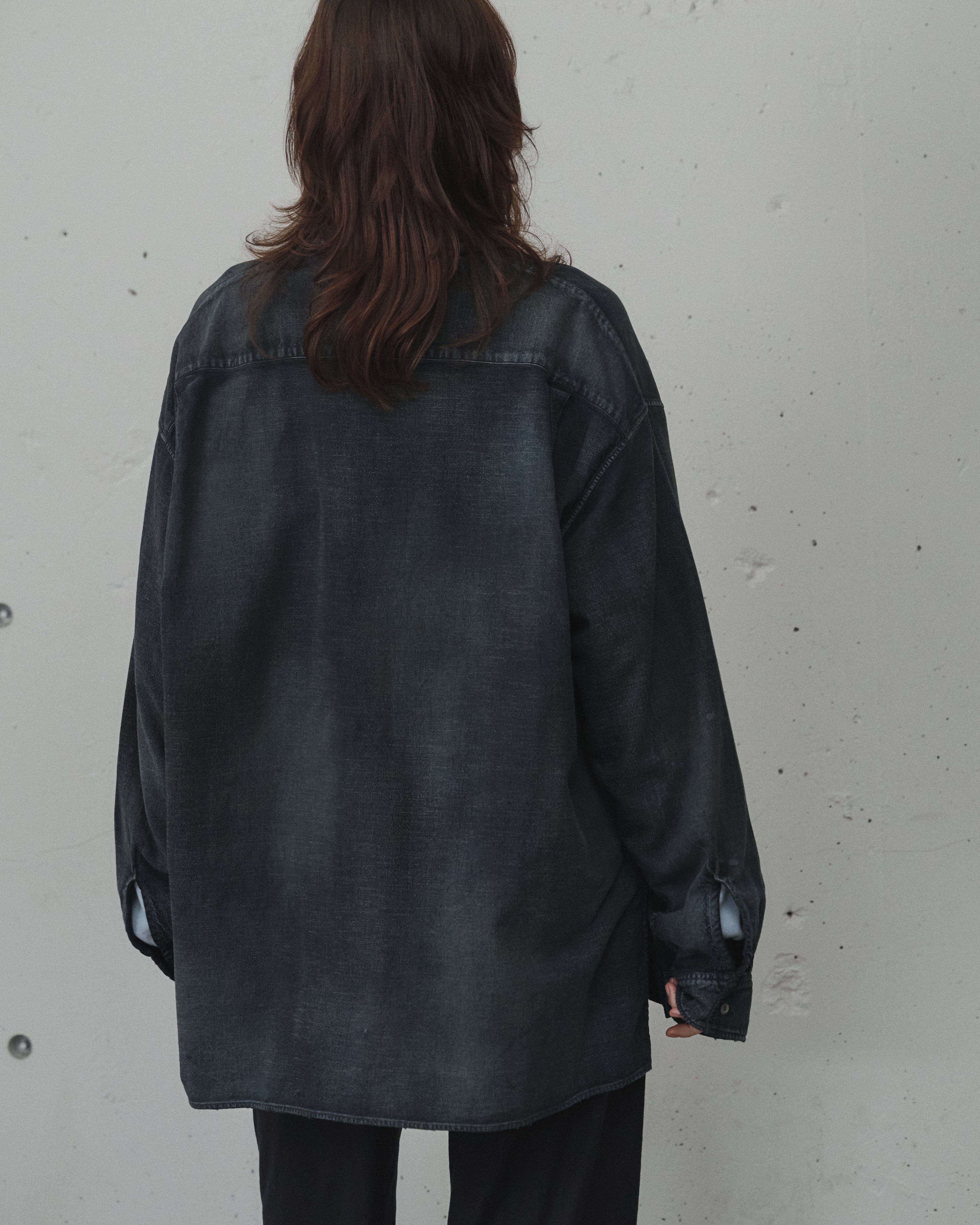 BRUSHSTROKE AGING SHIRT(BLACK)