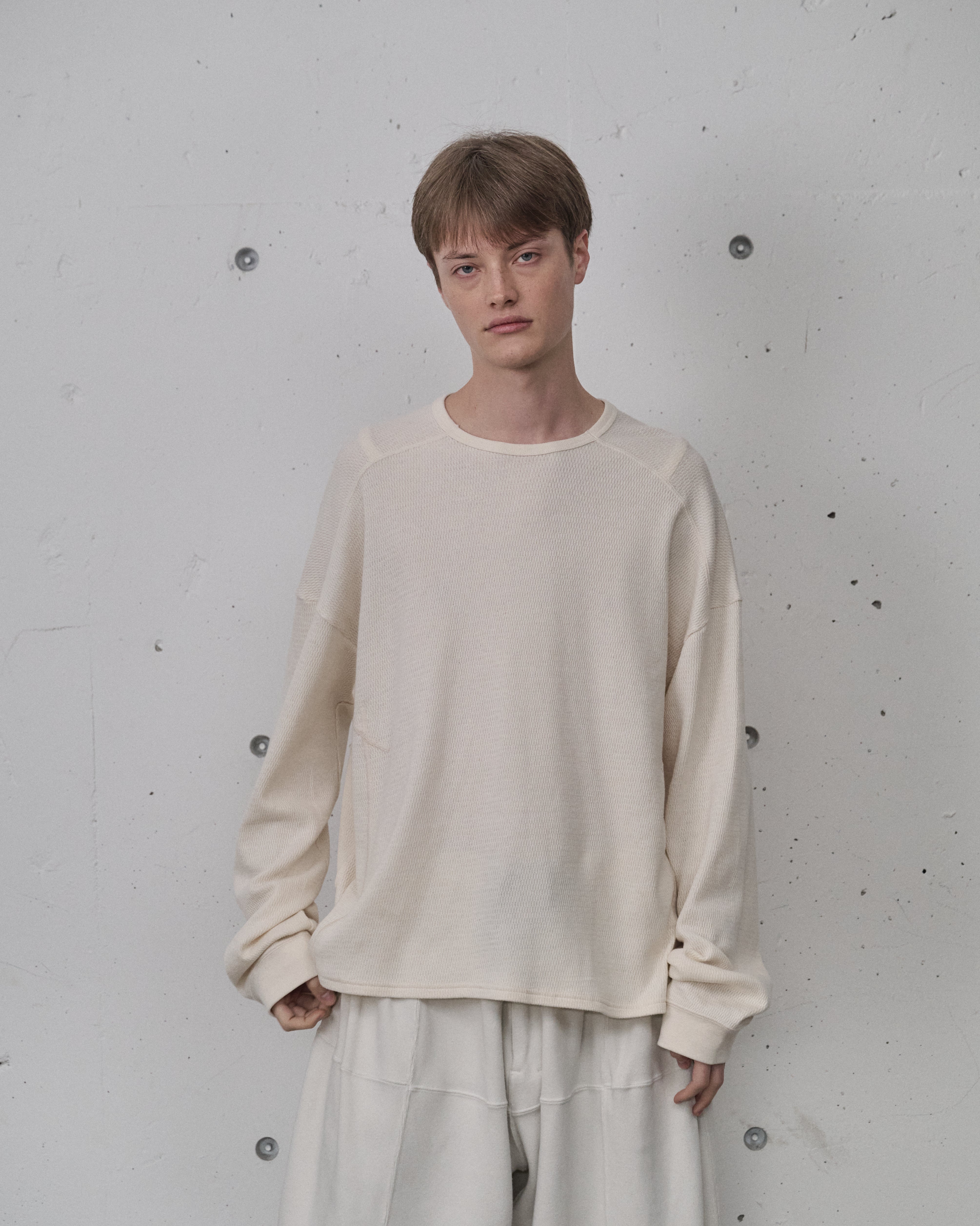 WAFFLE CREW NECK LS(WHITE)