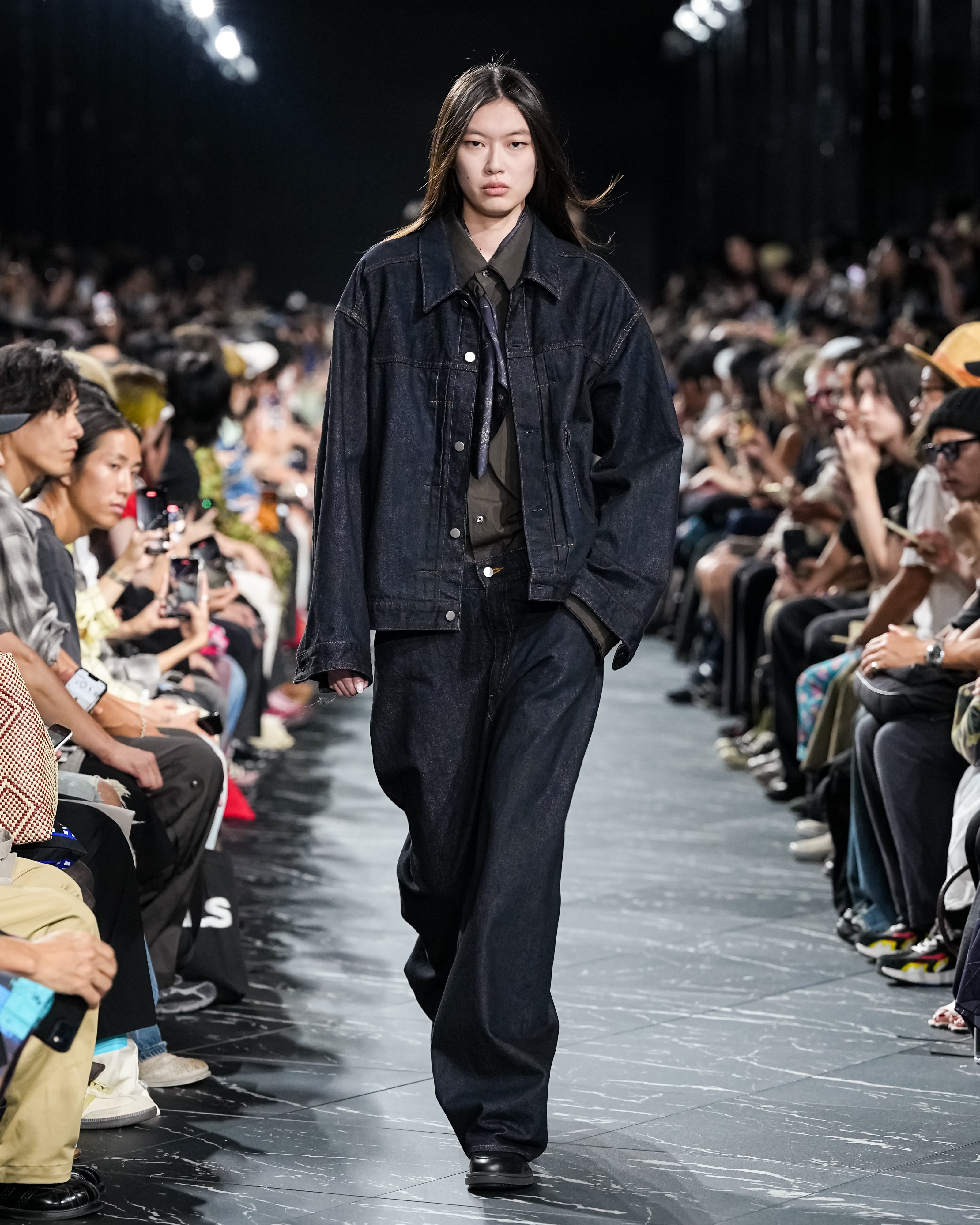 HAND-DRAWN SILK SCARF(NAVY)