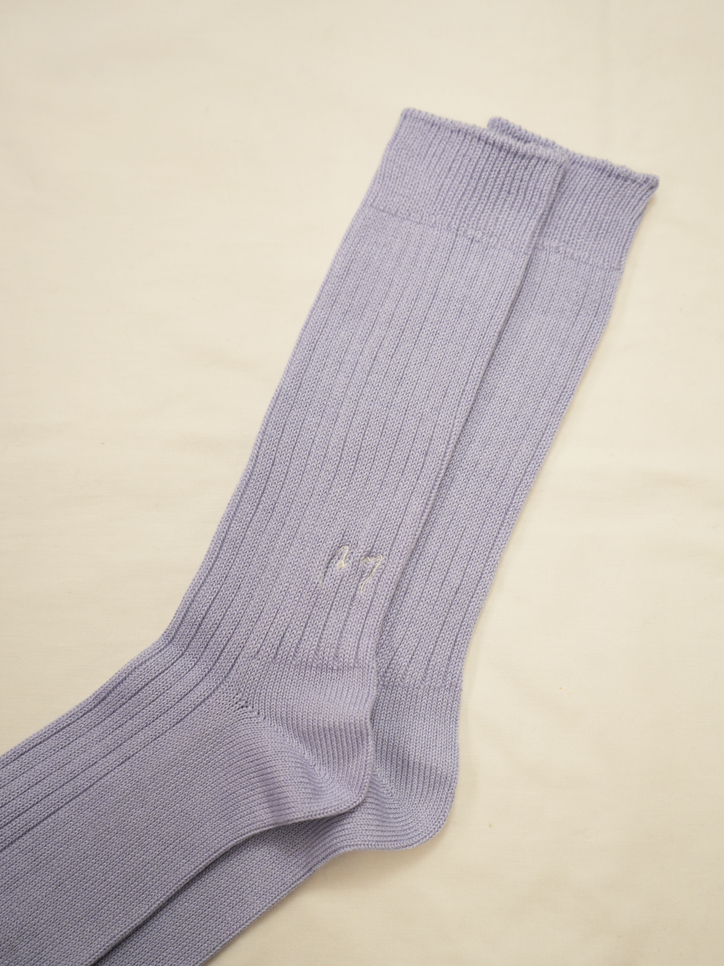 LOOSE SOCKS