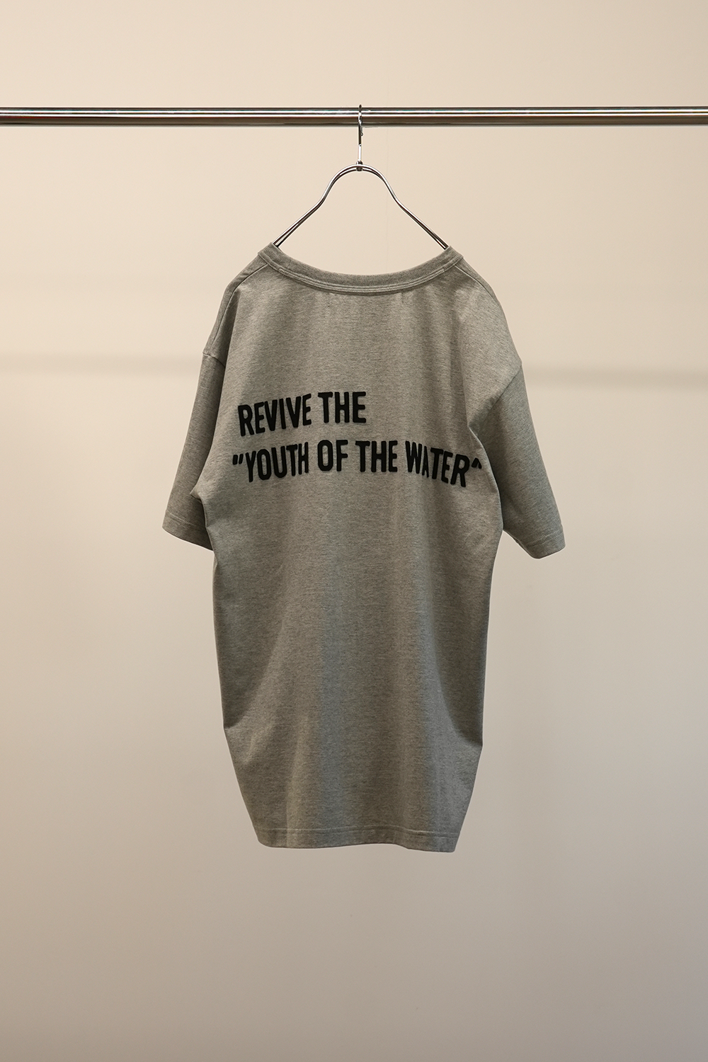 251-05002-01 / T-SHIRT (グレー)