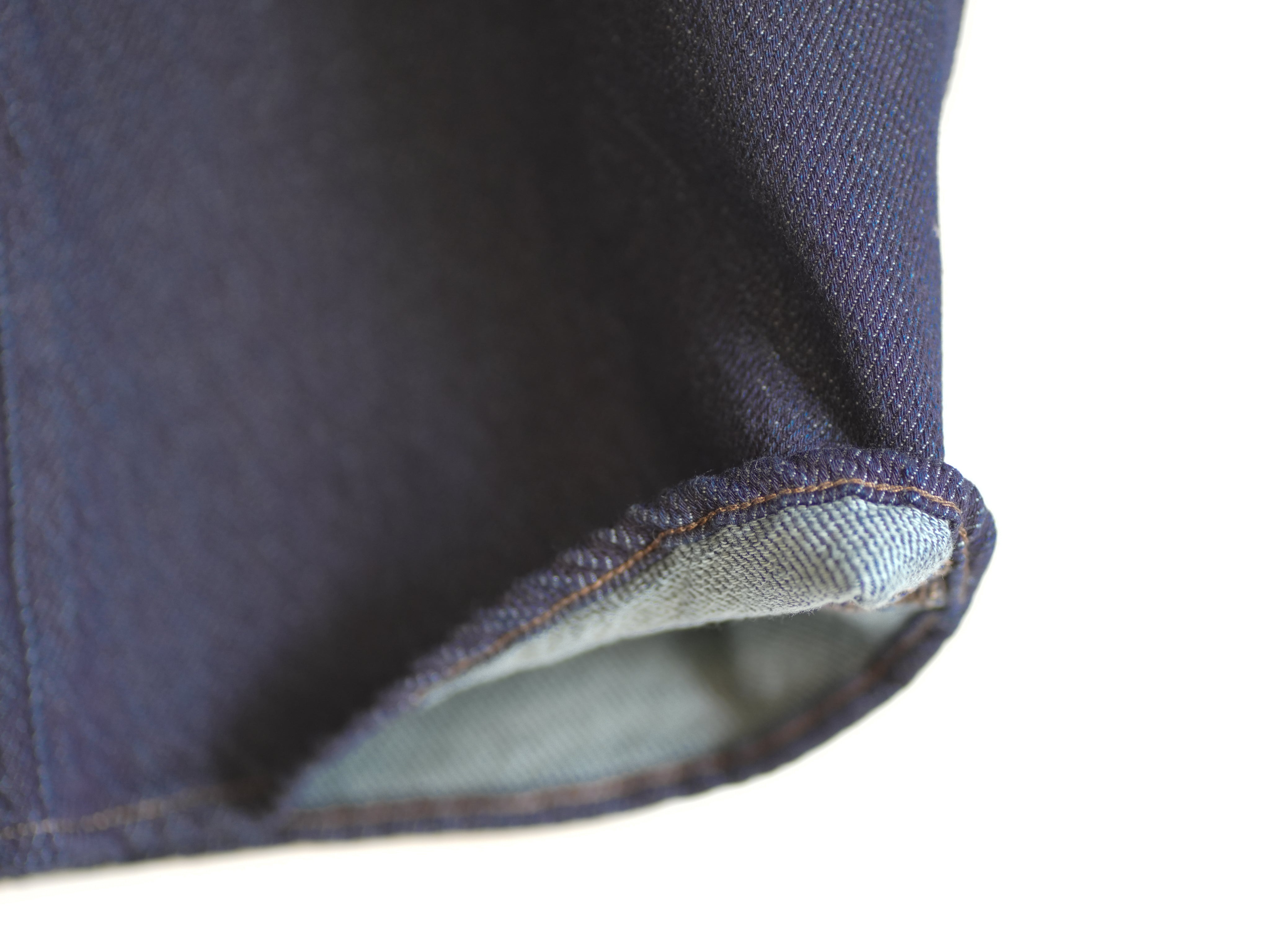 LOOSE DENIM PANTS
