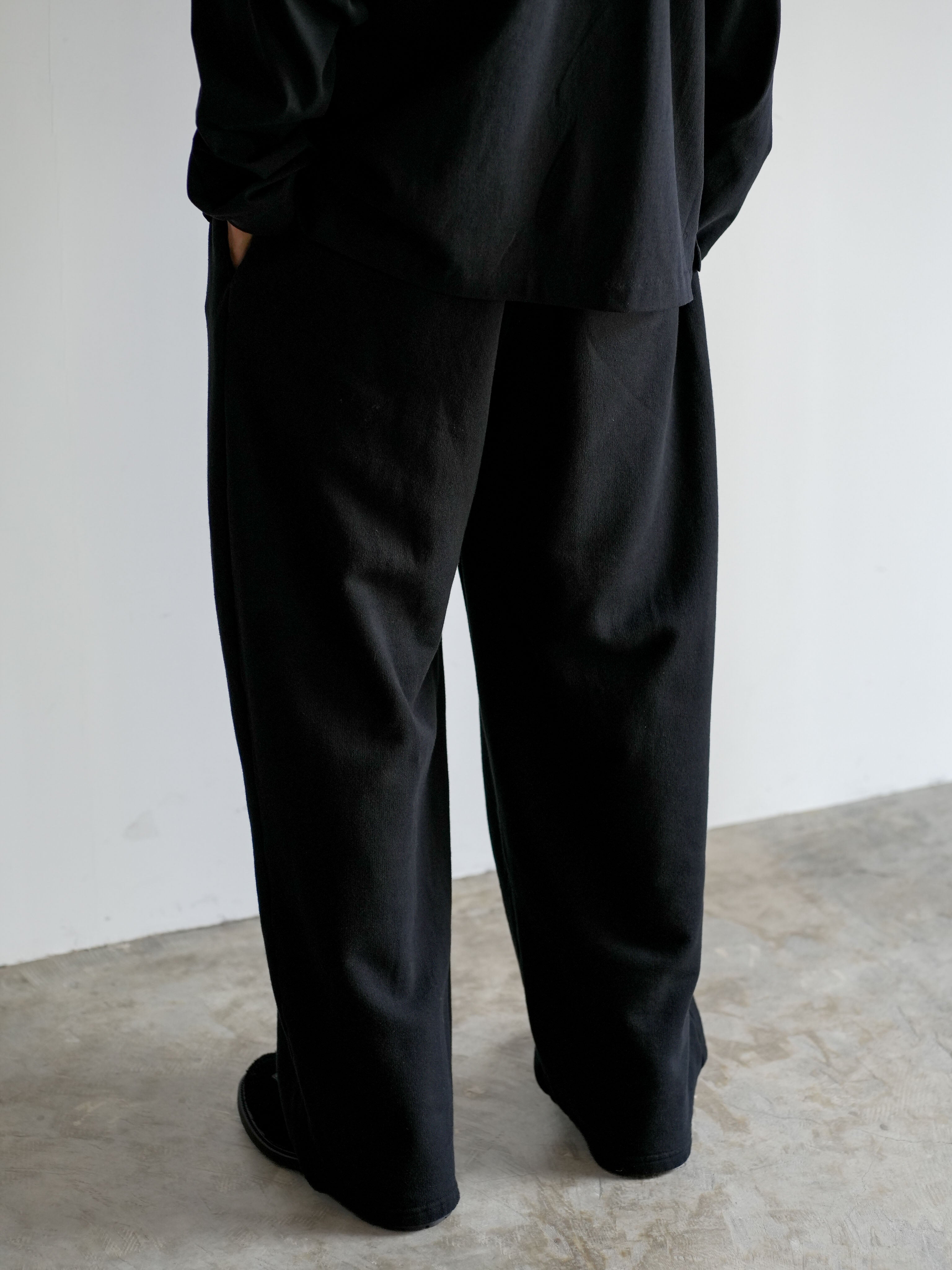 3TUCK SWEAT PANTS