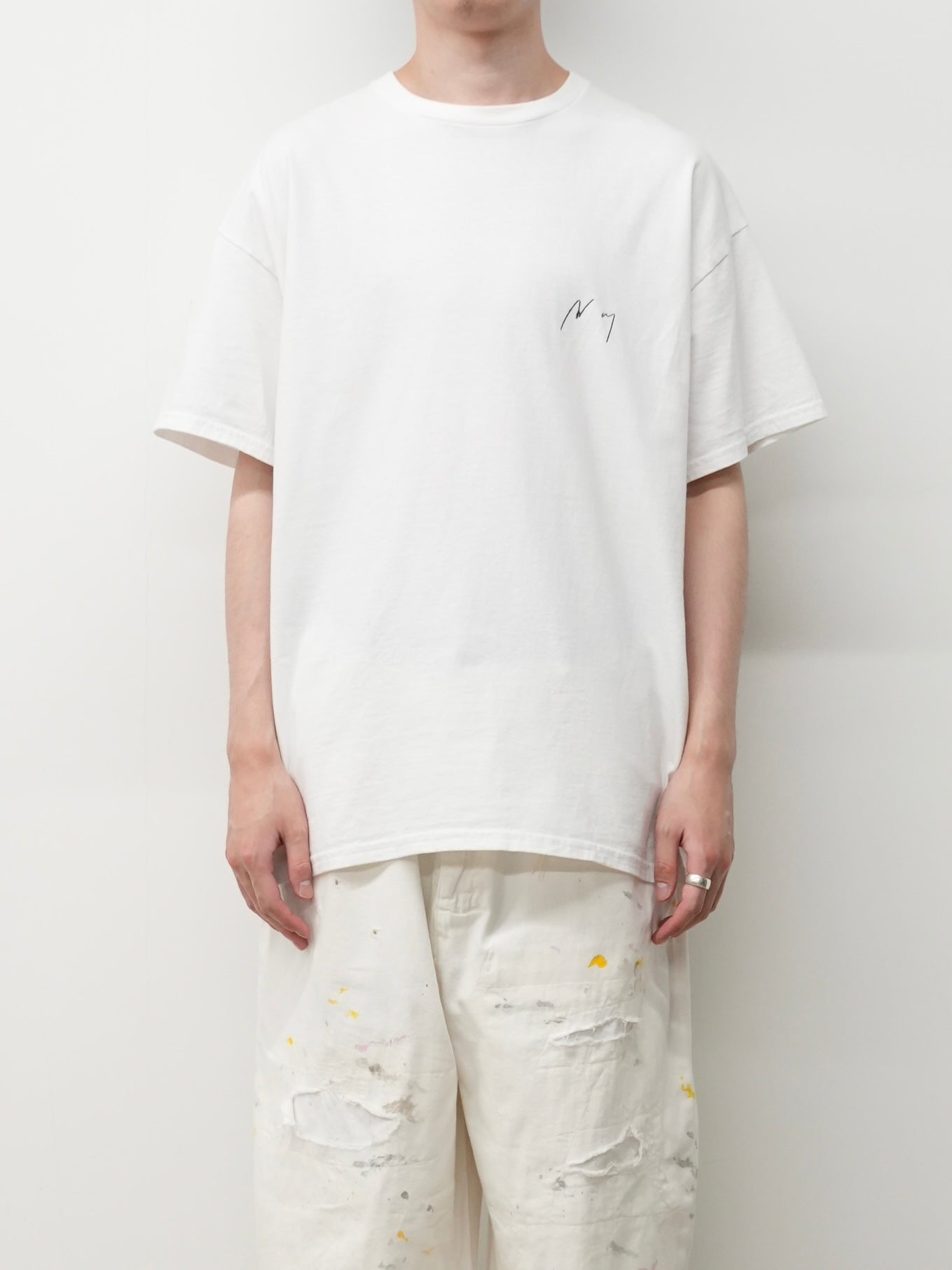 EMB SOUVENIR T-SHIRT(WHITE)