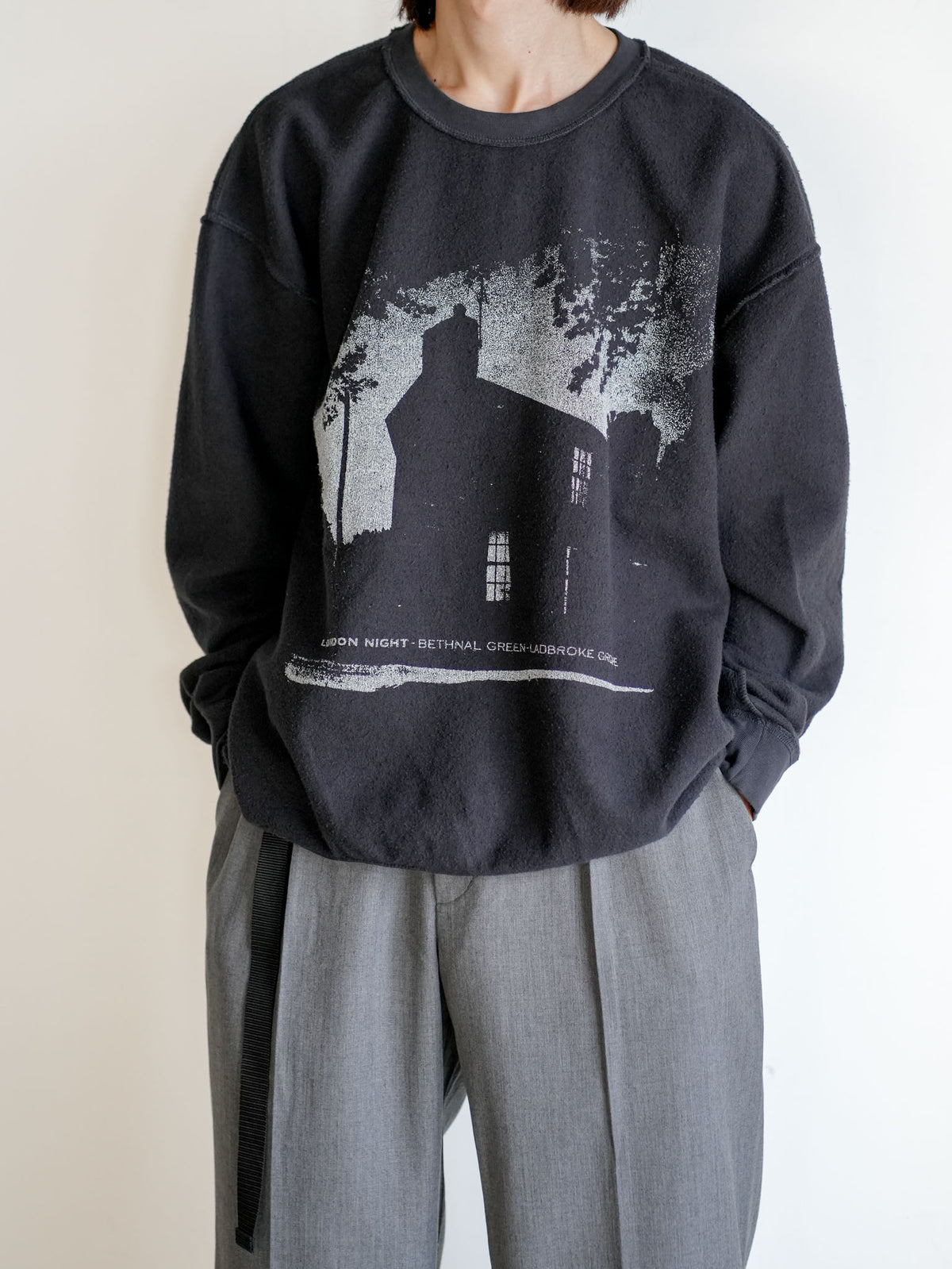 INSIDE OUT SWEATER(HOUSE)