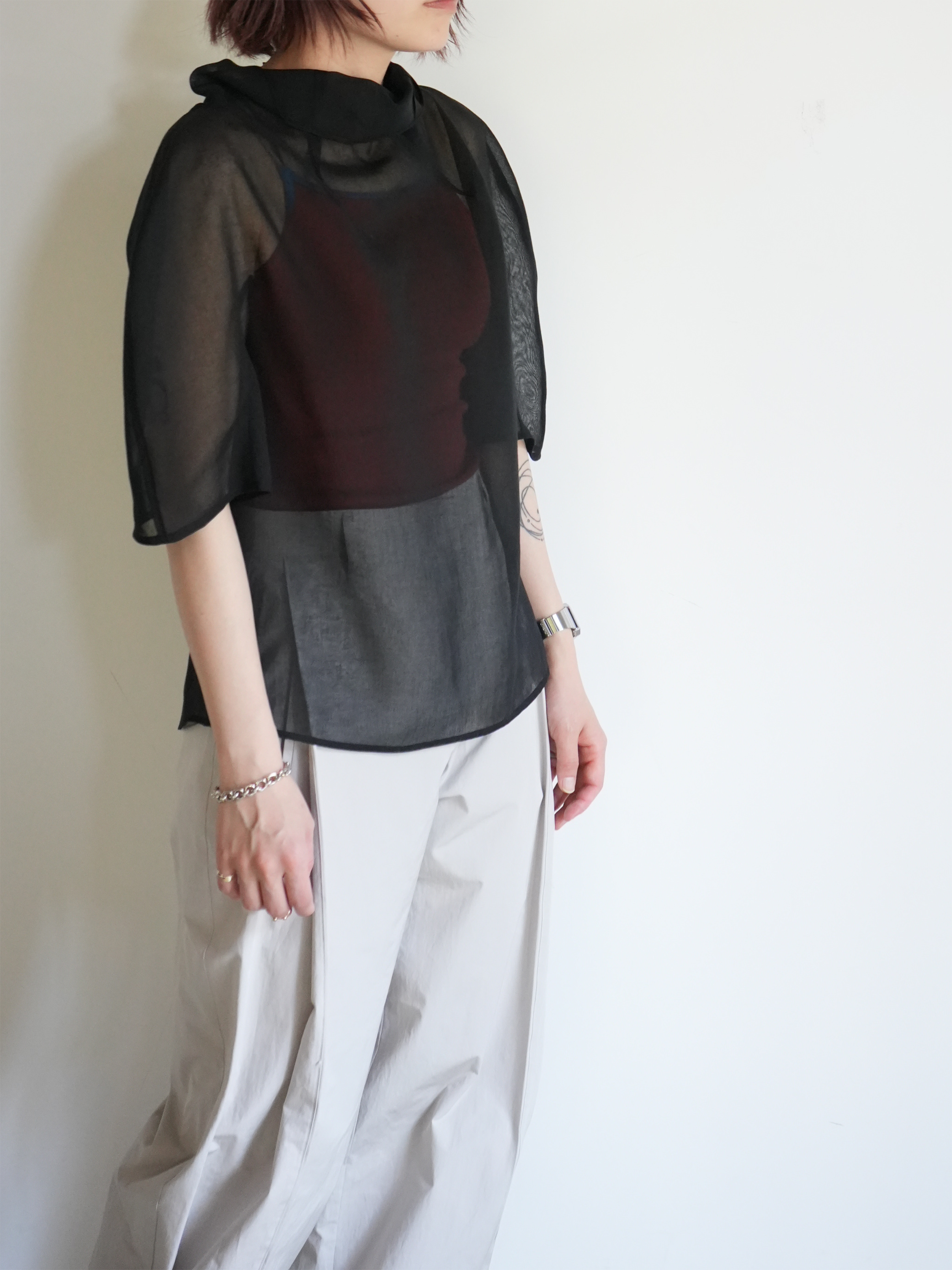 KNOTTED COLLAR TOP