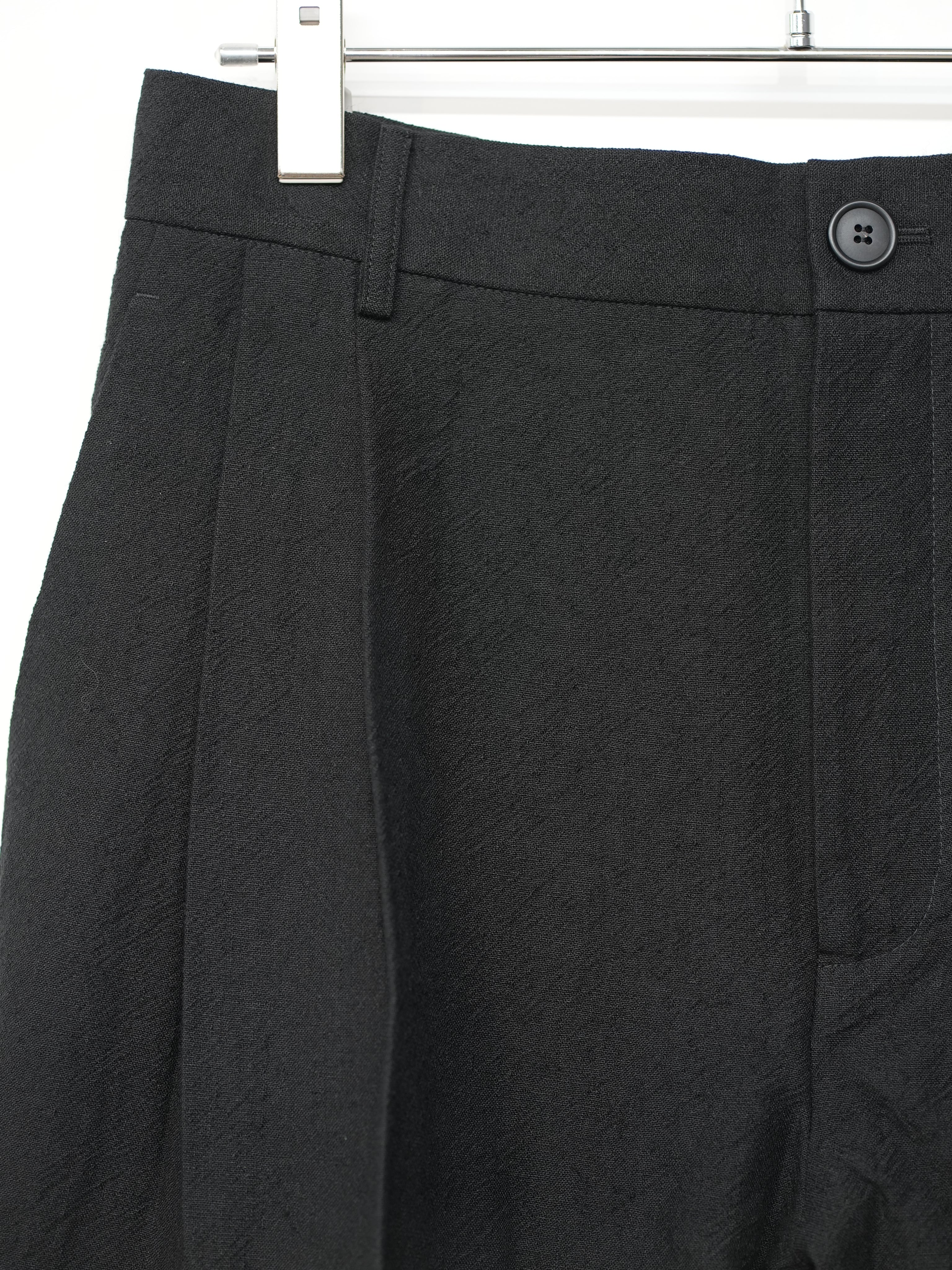 DOUBLE PLEATED WIDE TROUSERS(Black)