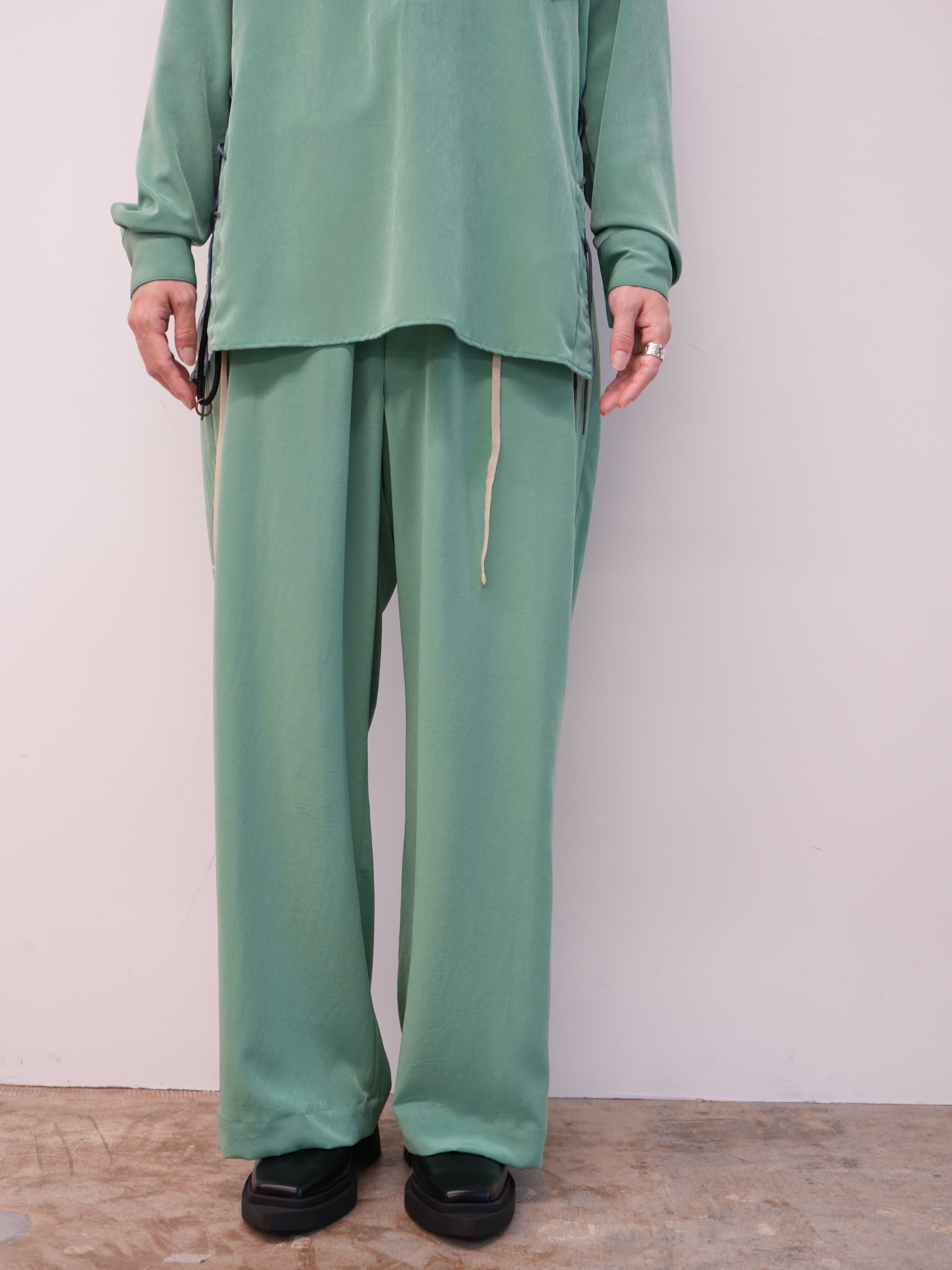 POWDERY VISCOSE NO-BRAINER PANTS