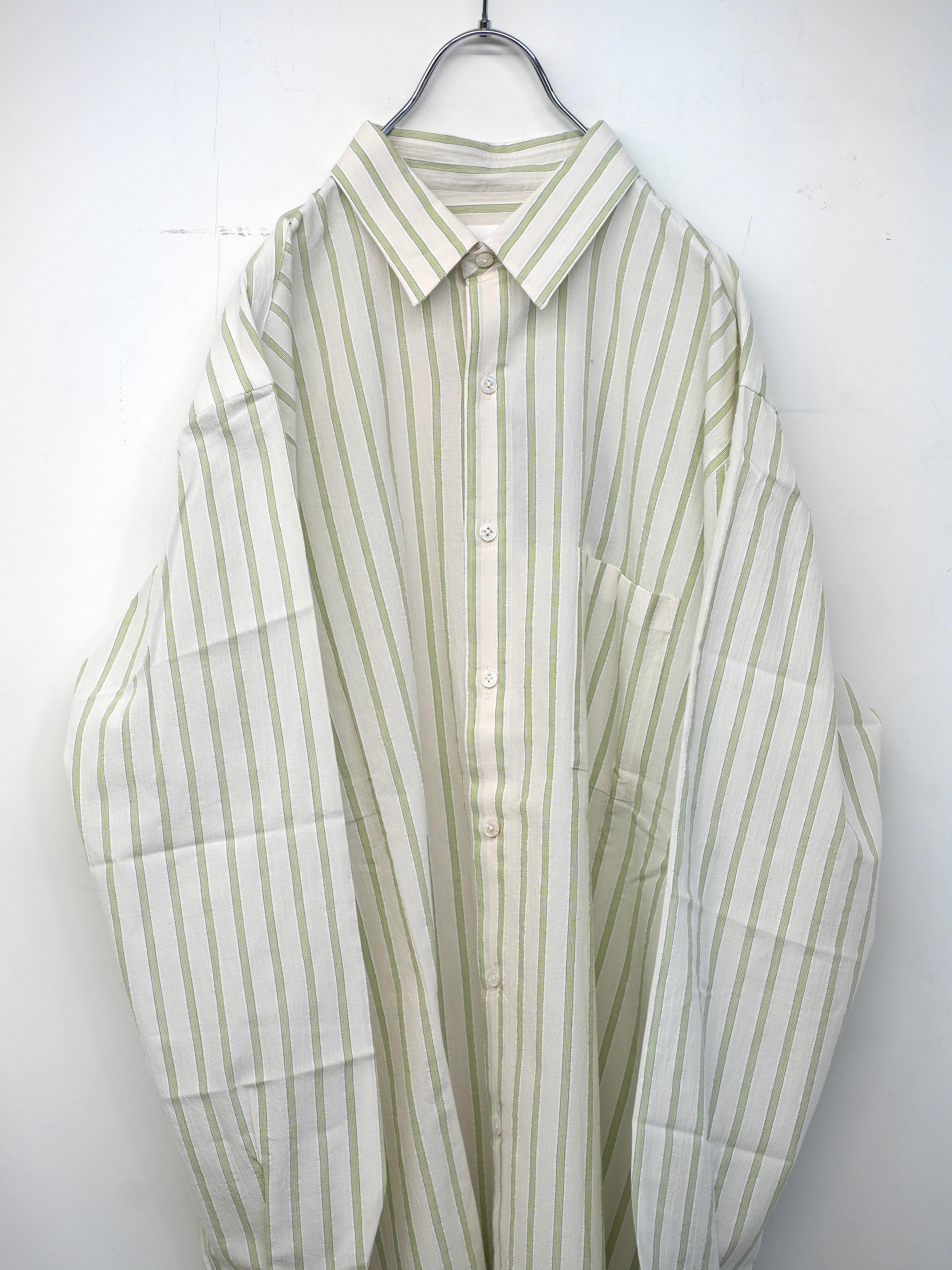 HANDMADE MEN’S CLASSIC COLLAR SHIRT(White with light Green stripes)
