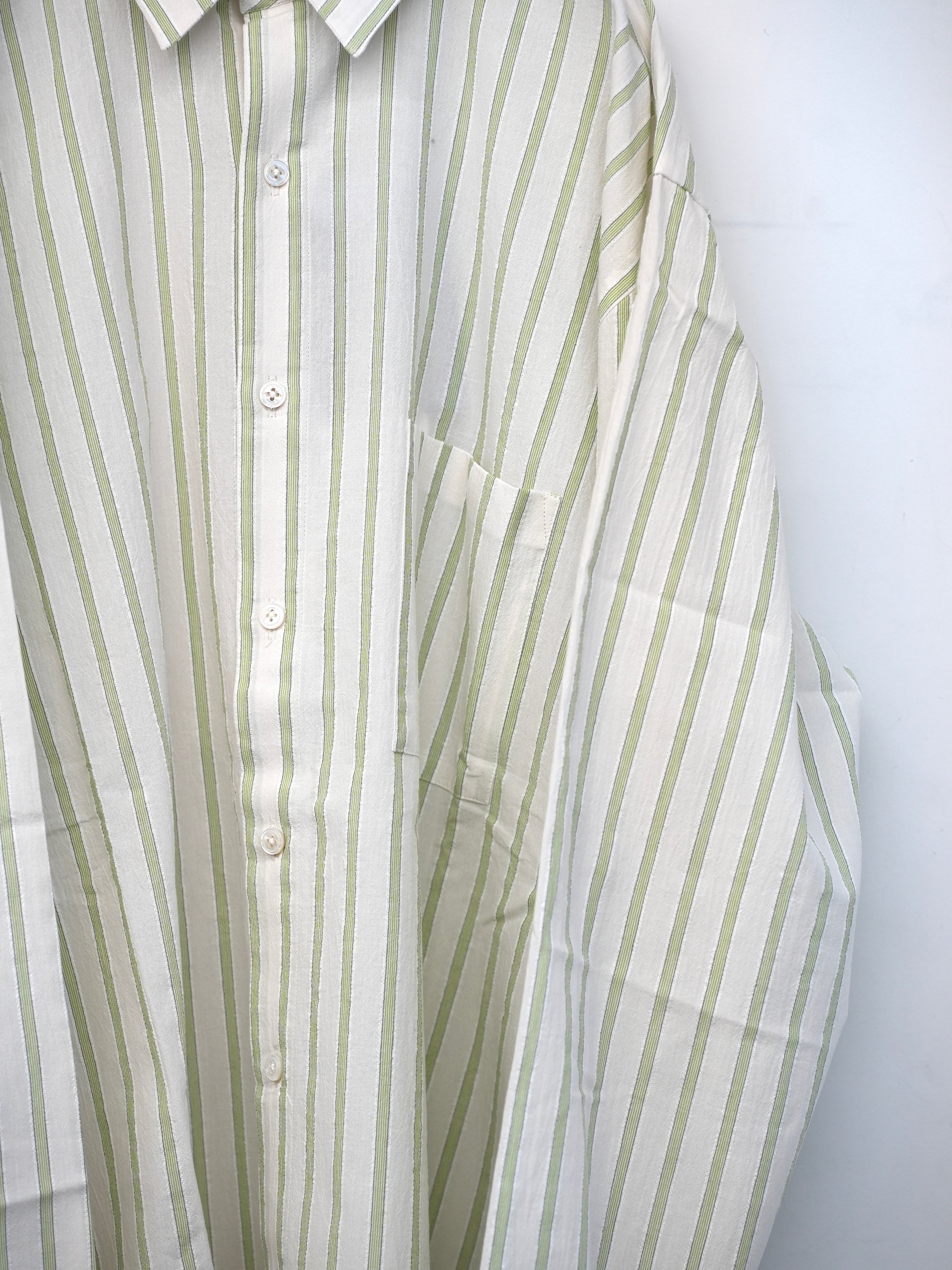 HANDMADE MEN’S CLASSIC COLLAR SHIRT(White with light Green stripes)