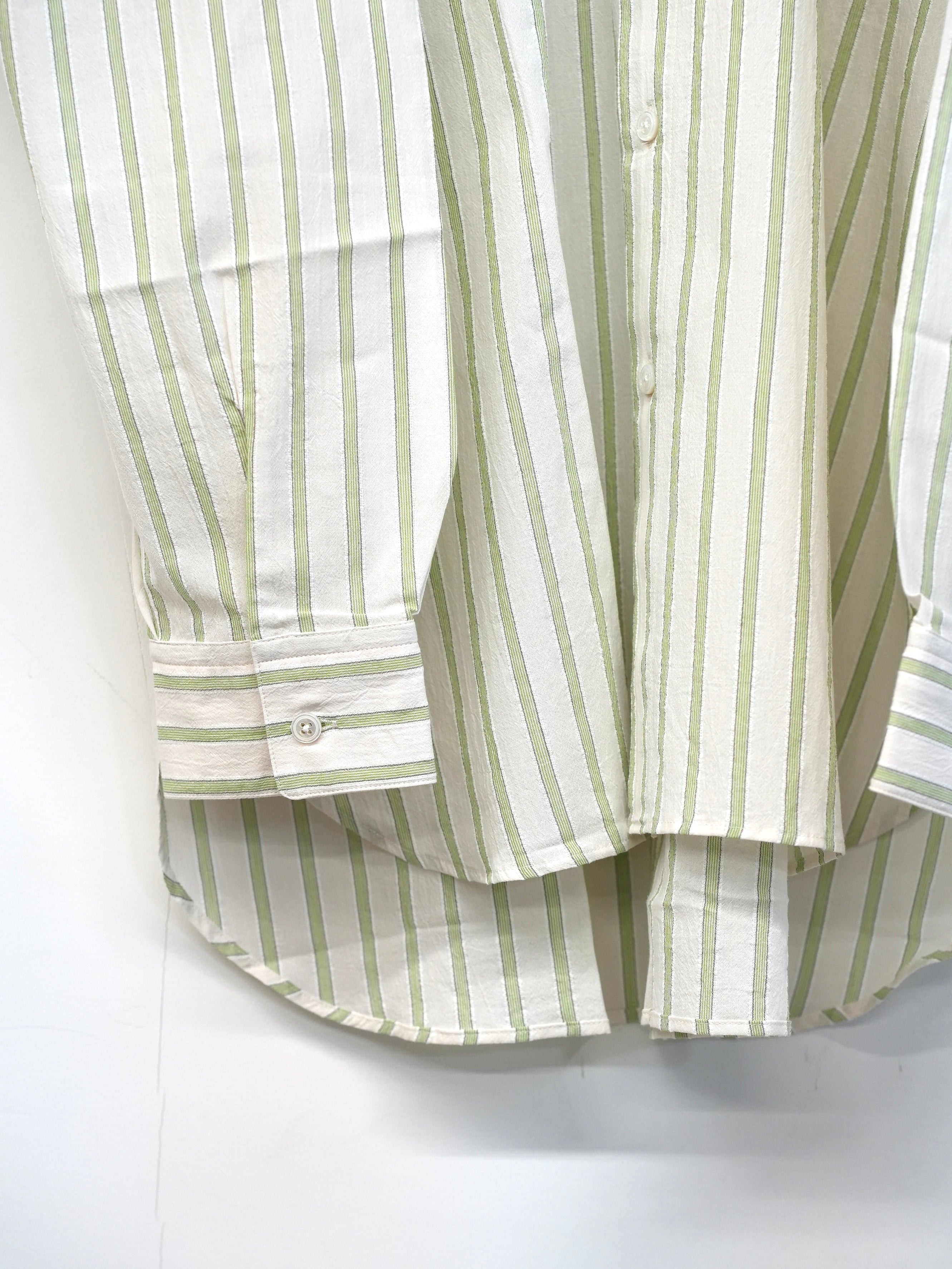 HANDMADE MEN’S CLASSIC COLLAR SHIRT(White with light Green stripes)