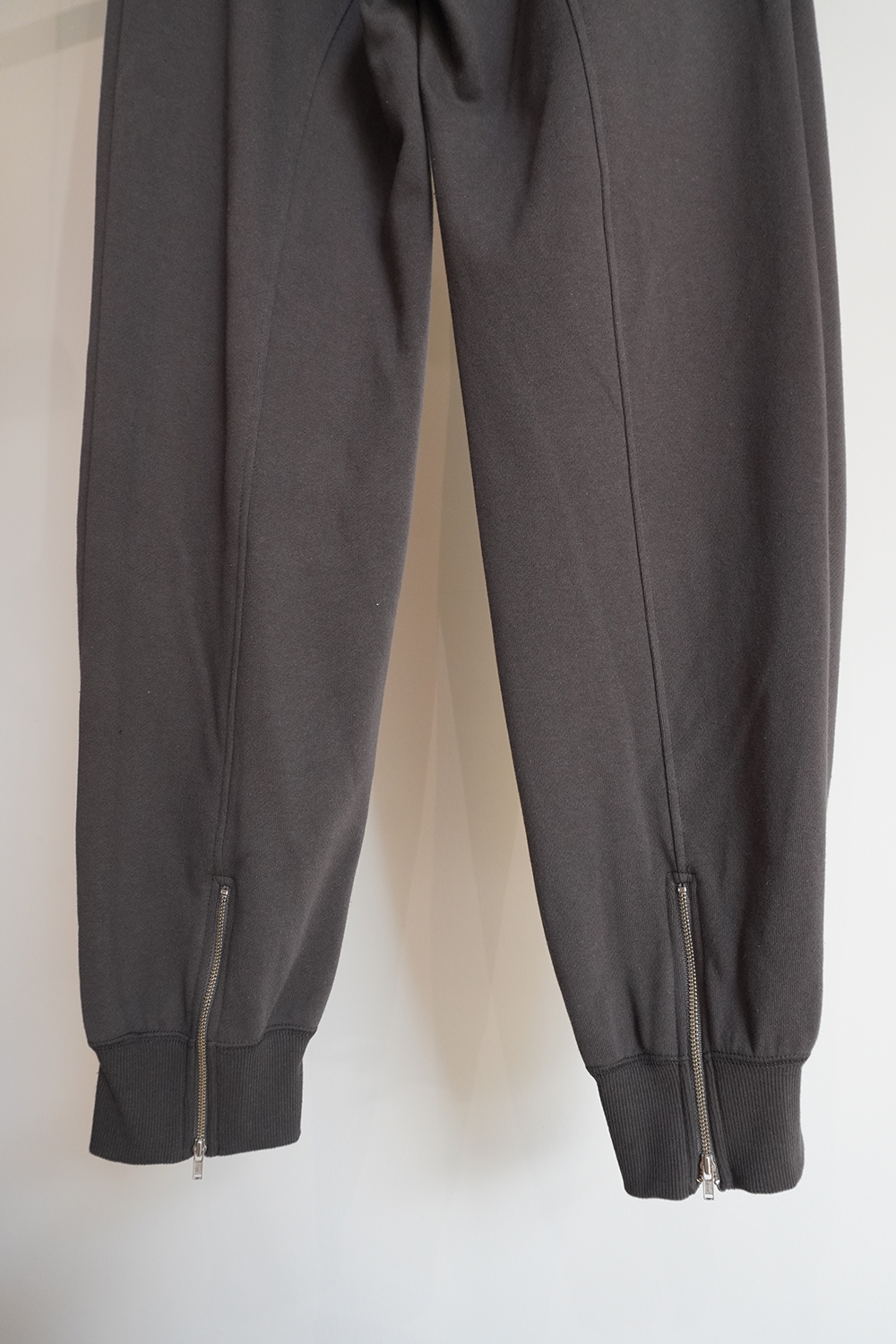Knee Patch Sweat Pants(Charcoal)
