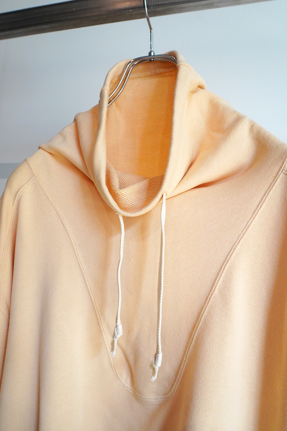 Drawstring High Neck Sweat PO(Egg)