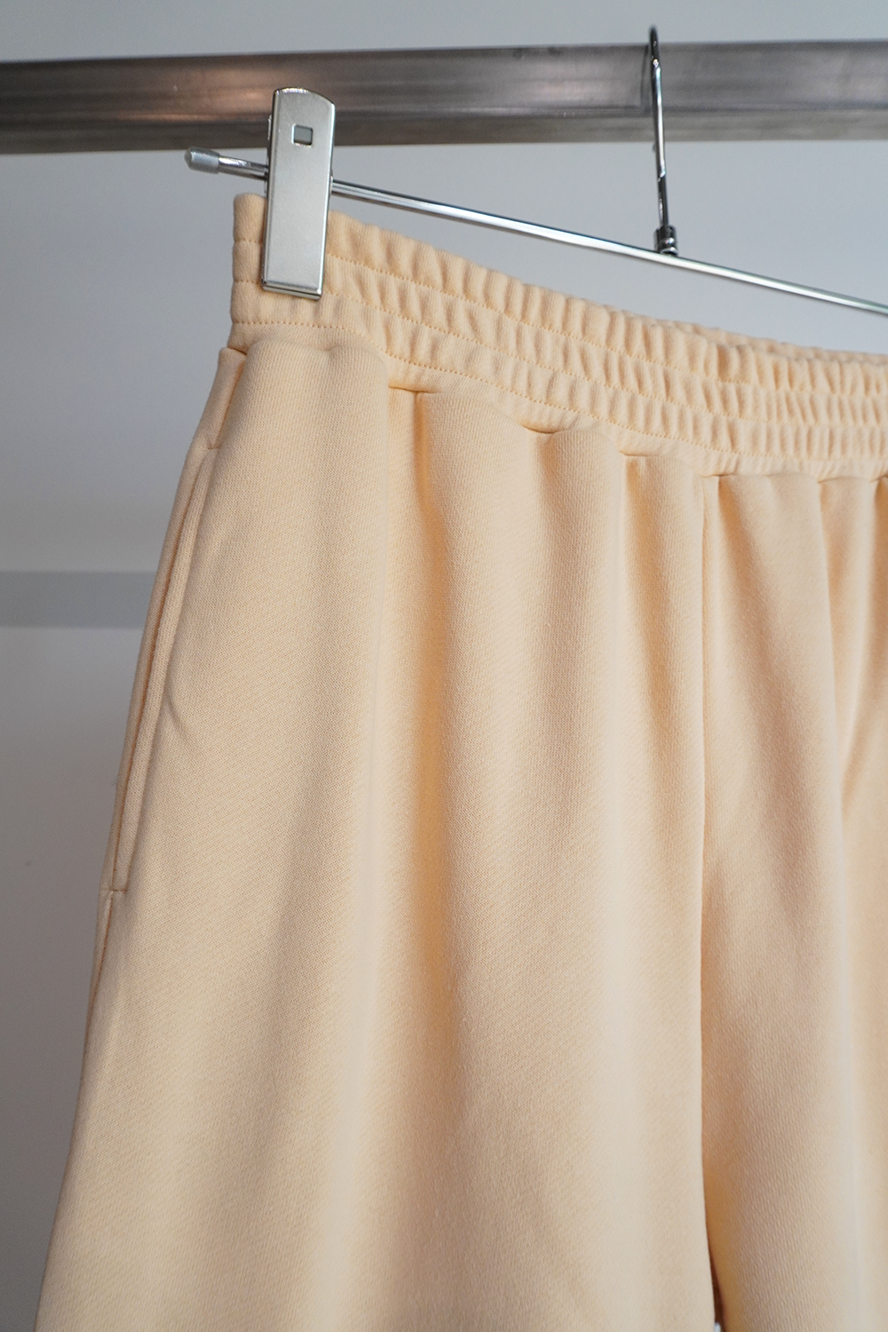 Knee Patch Sweat Pants(Egg)