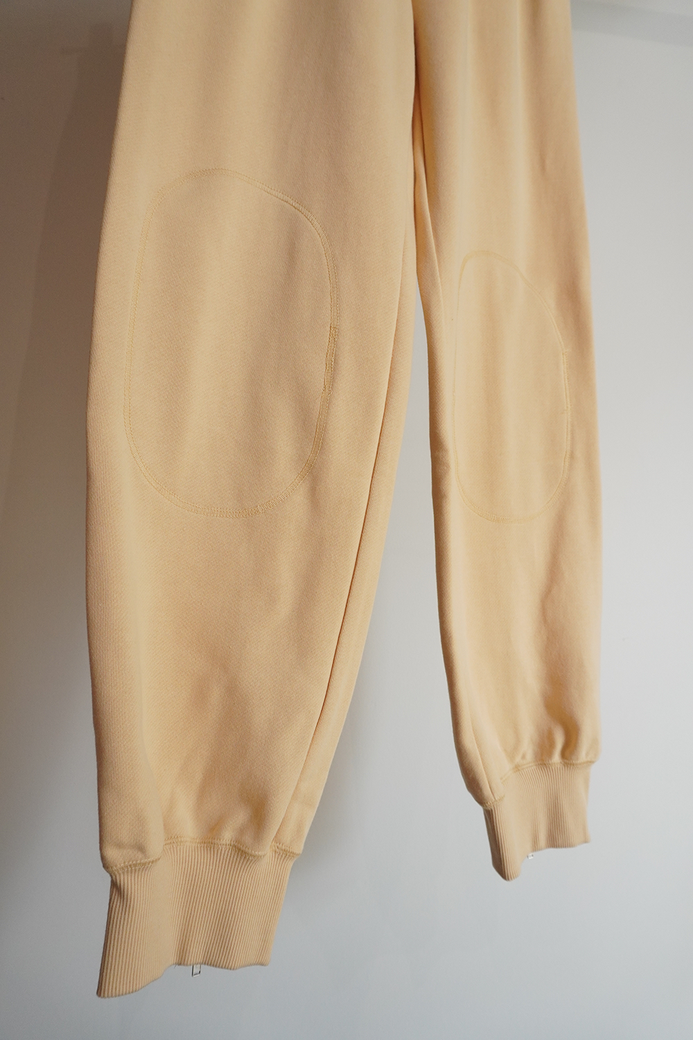 Knee Patch Sweat Pants(Egg)