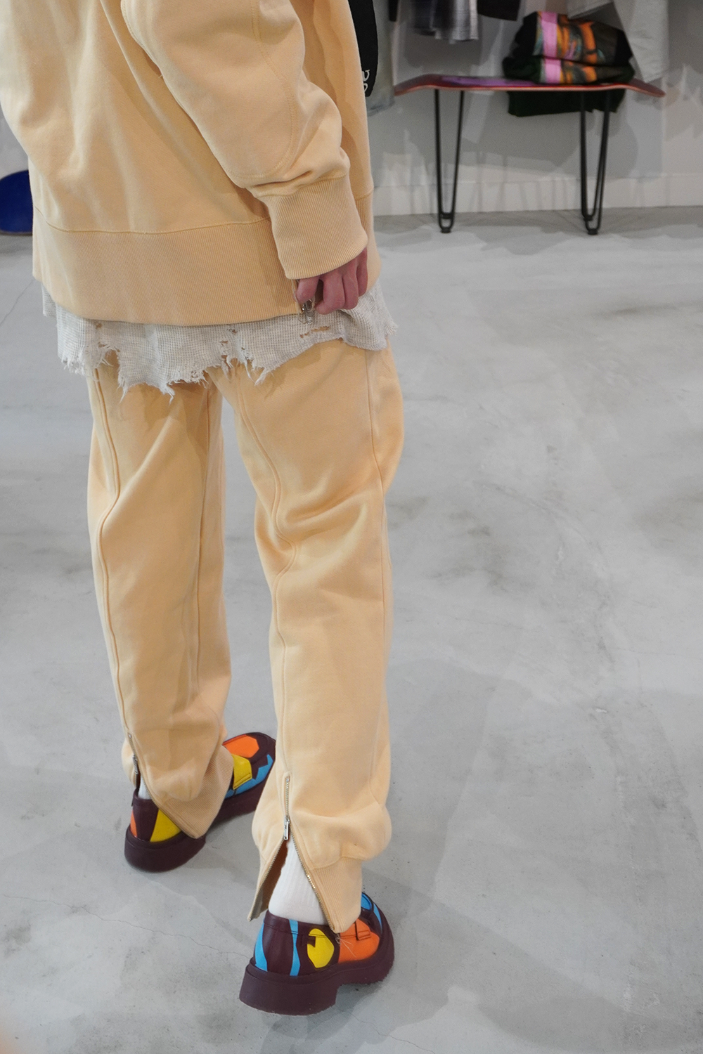 Knee Patch Sweat Pants(Egg)