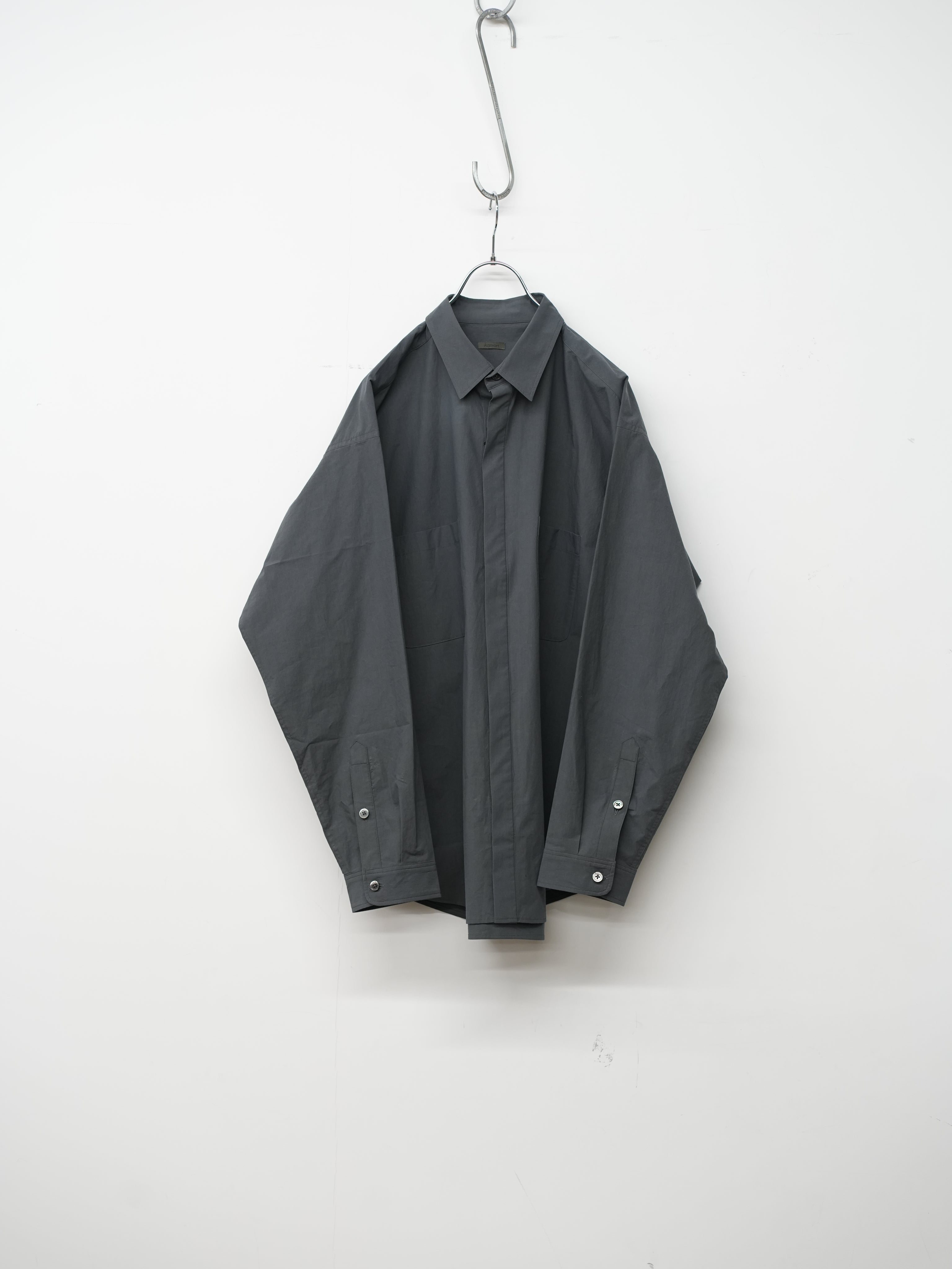 COTTON TYPEWRITER FLY FRONT SHIRT