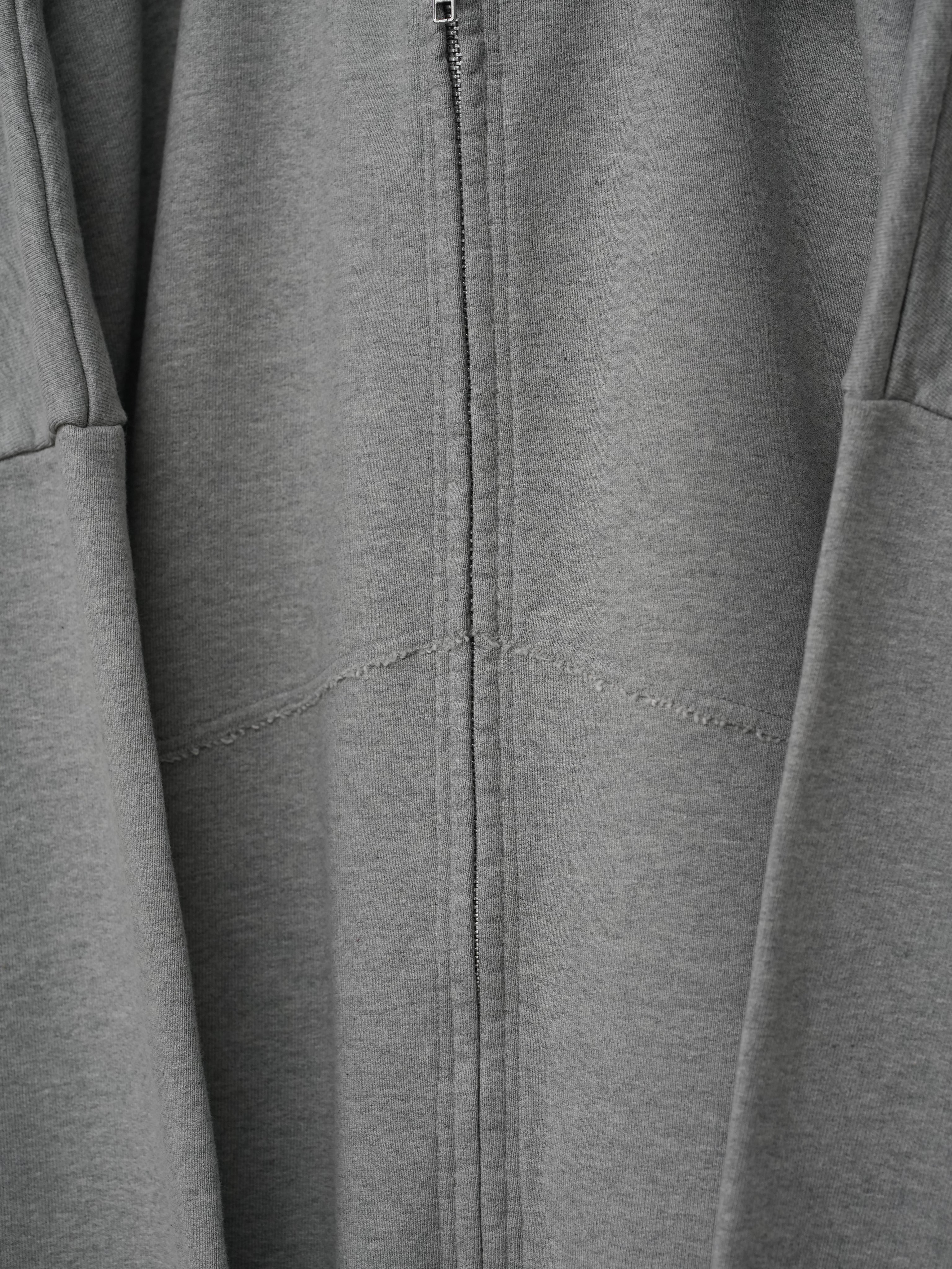 CUT OFF ZIP HOODIE