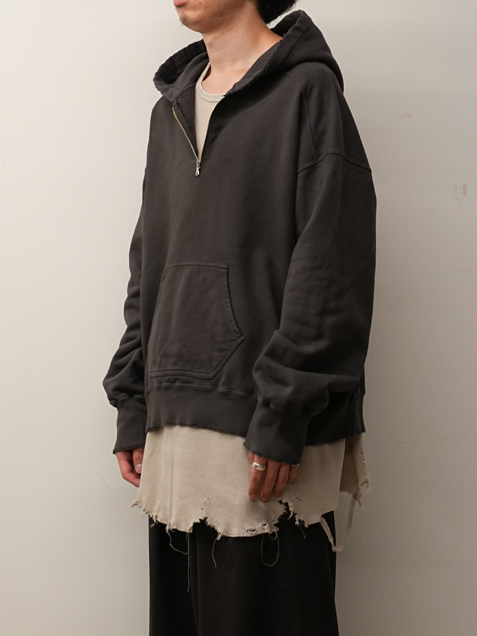 HALF ZIP HOODIE(BLACK)