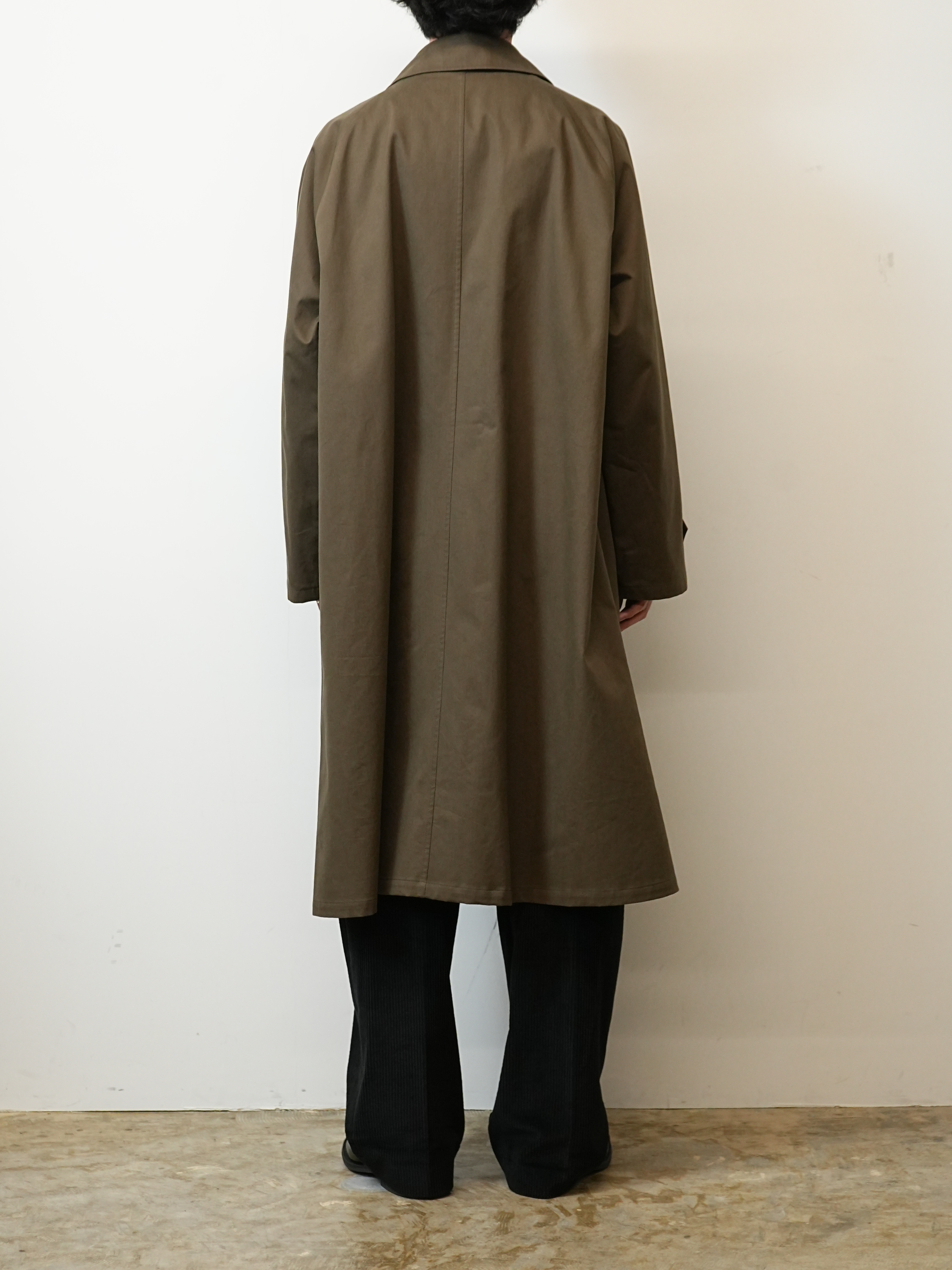OVERSIZED RAGLAN TRENCH WITH LEATHER PATCH