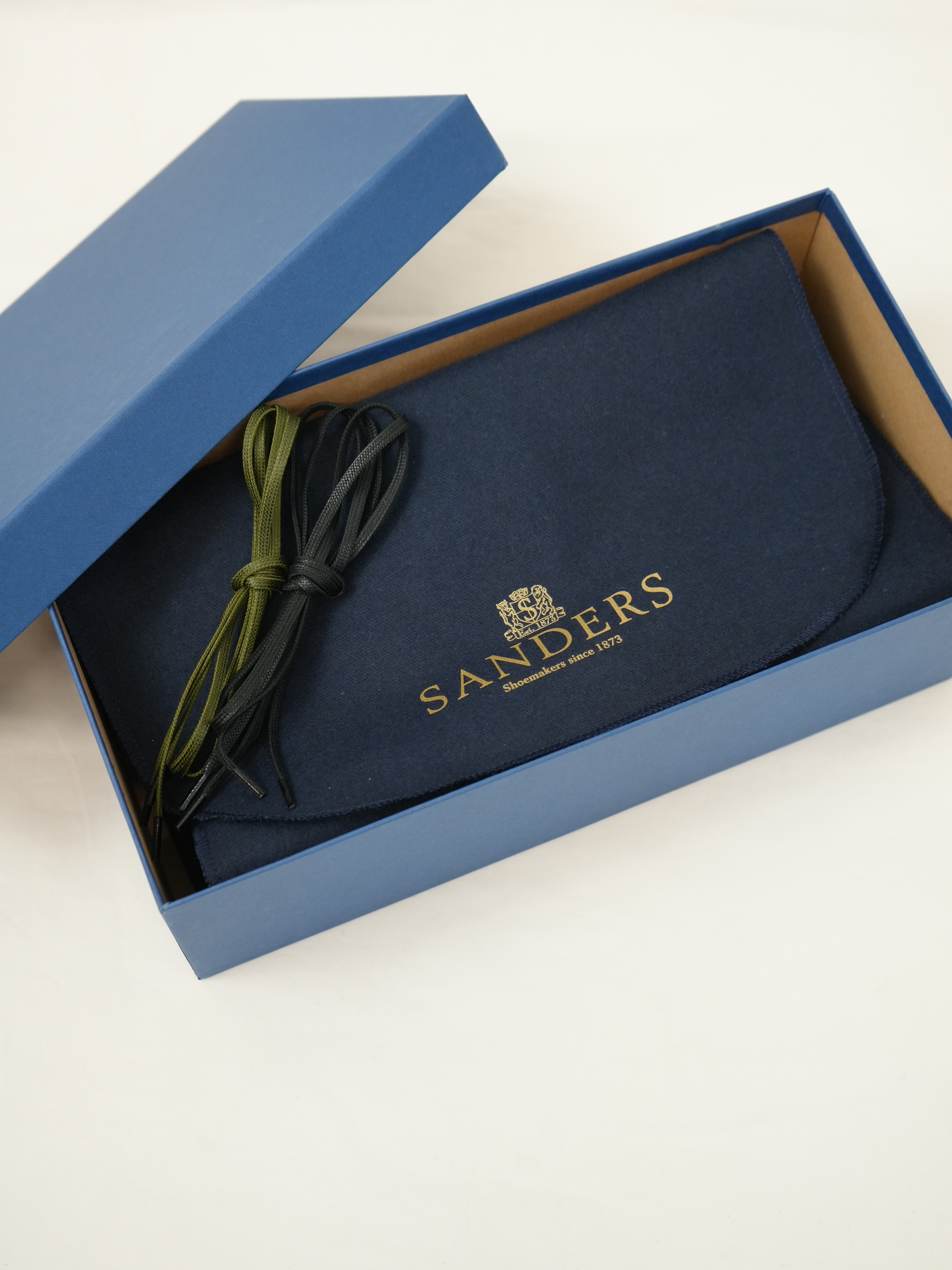 B.G.S. DERBY SHOE