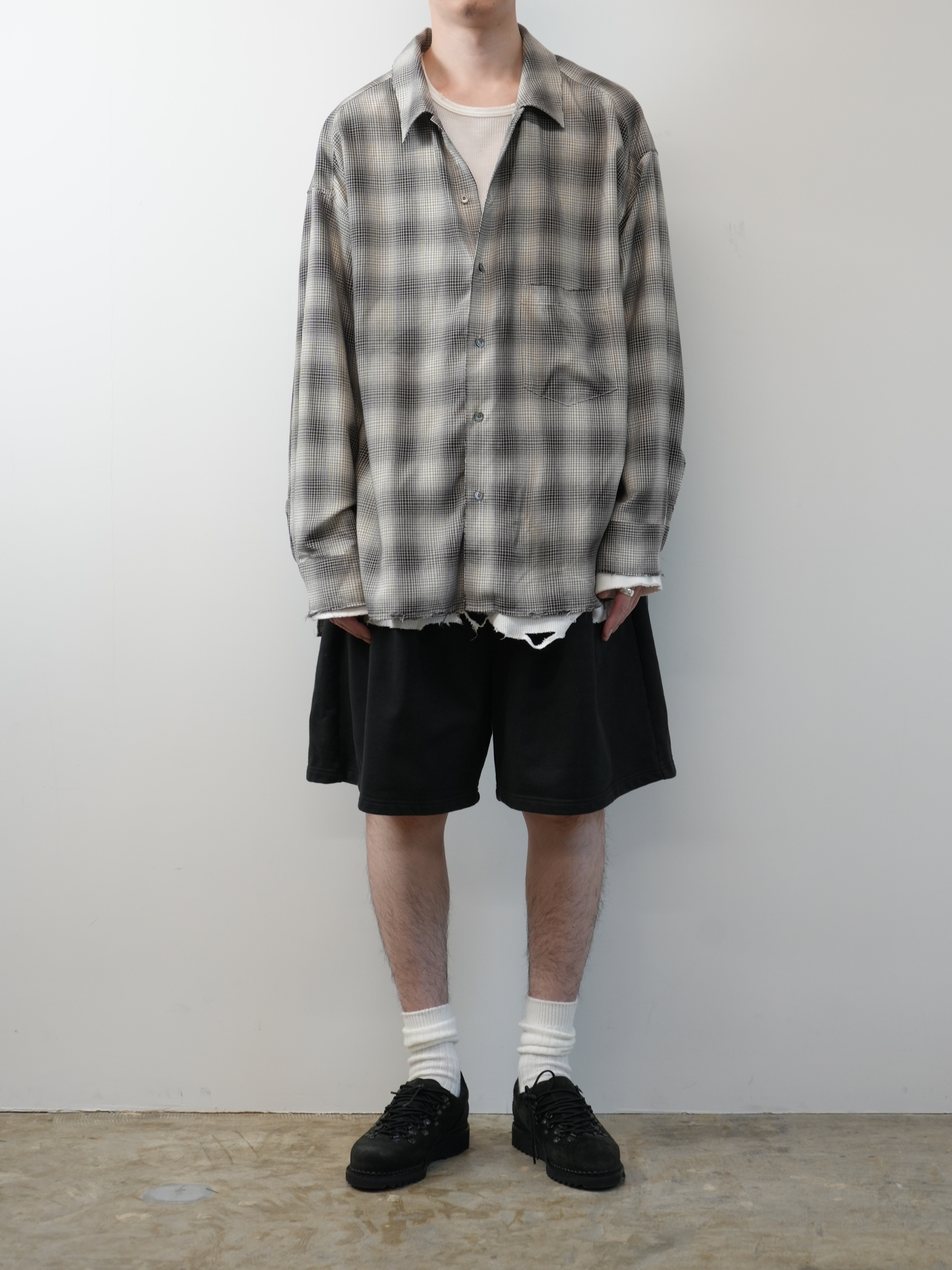 TUCK SWEAT SHORTS(BLACK)