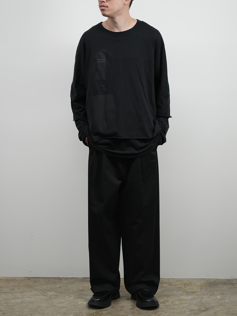 Veiled L/S&H/S T(BLACK)