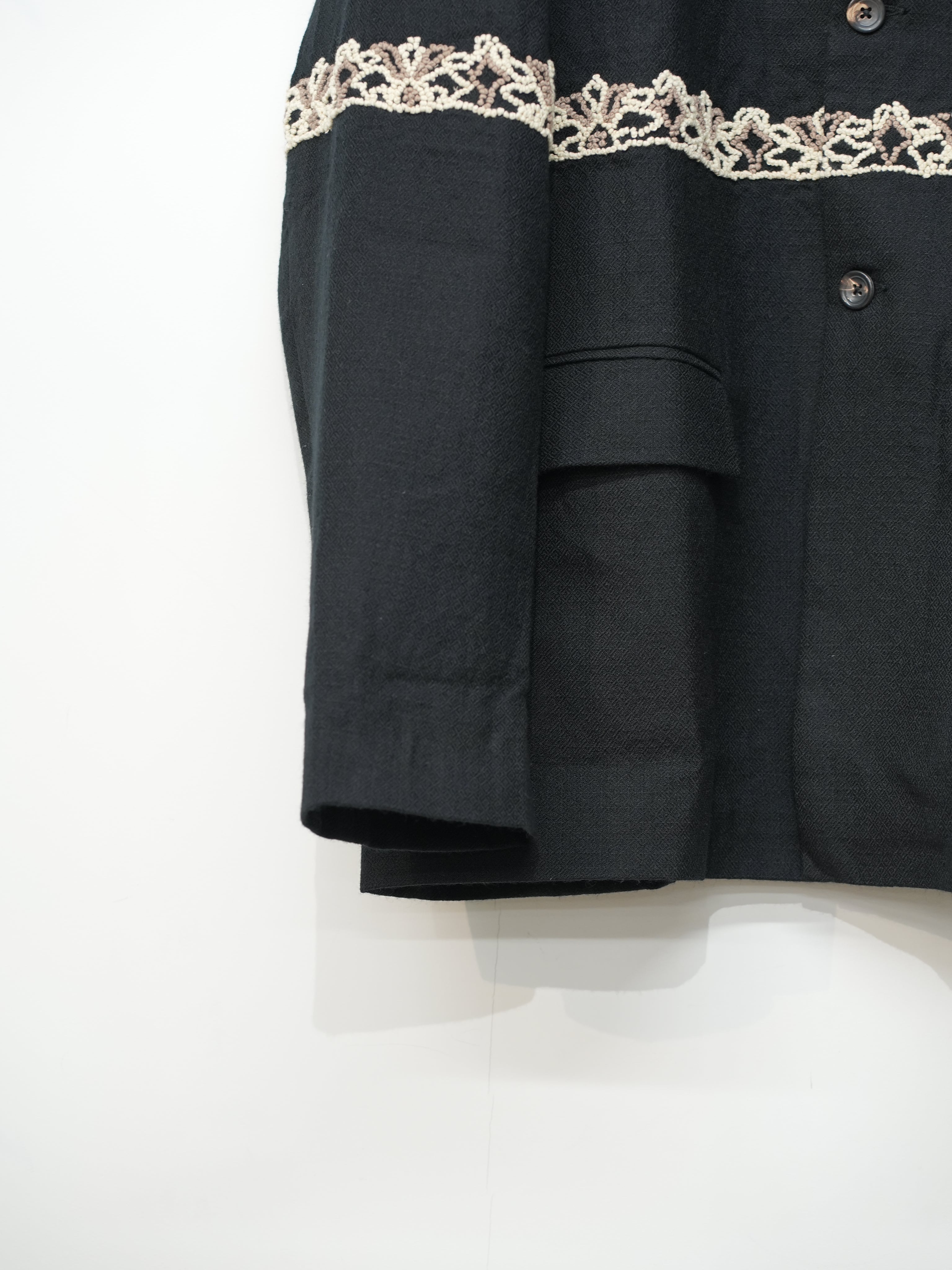 Two Button Blazer(Black/Ecru/Beige)
