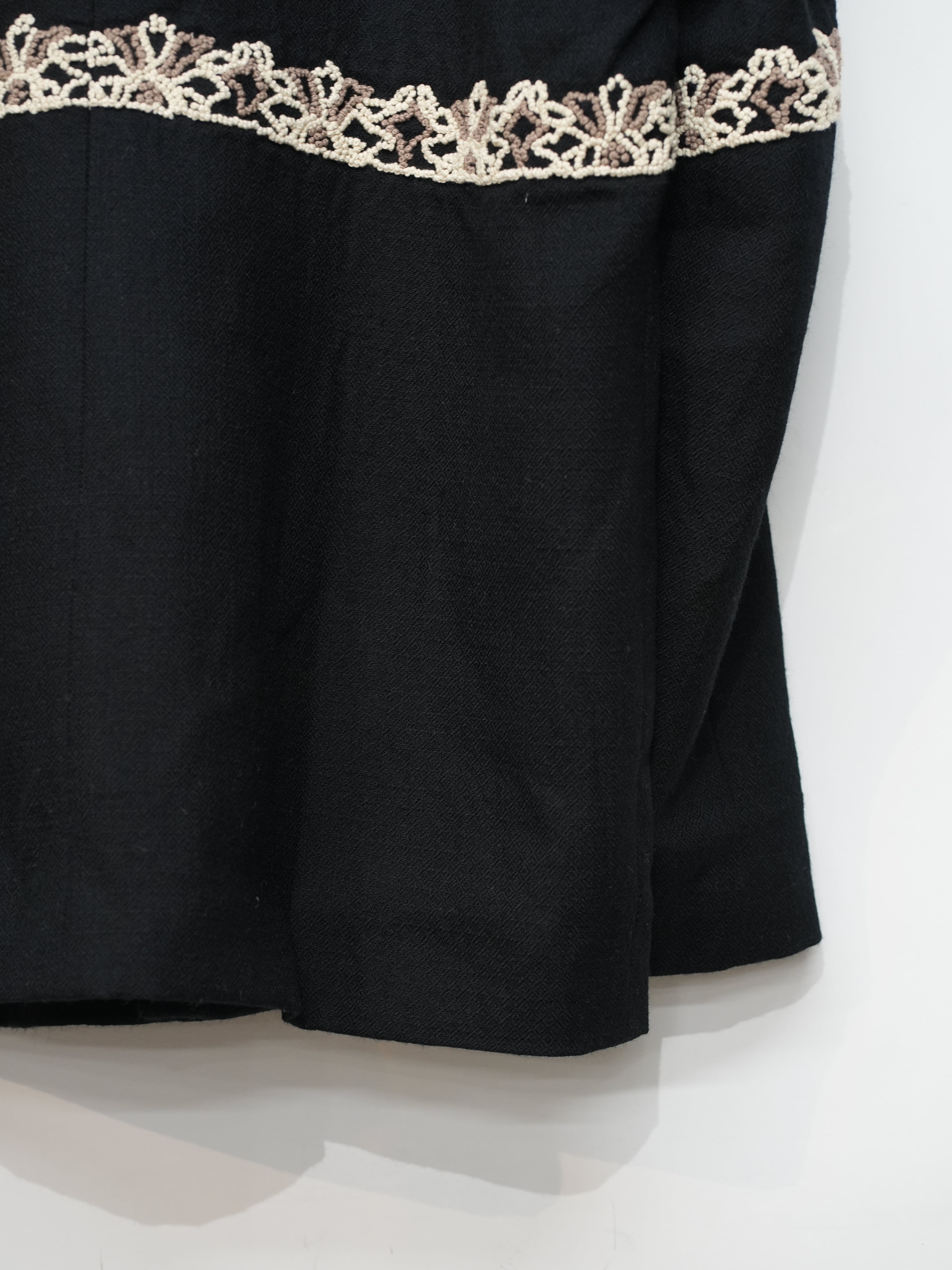 Two Button Blazer(Black/Ecru/Beige)