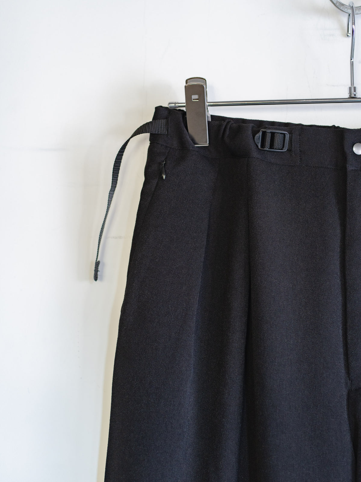 ADJUSTER PANTS