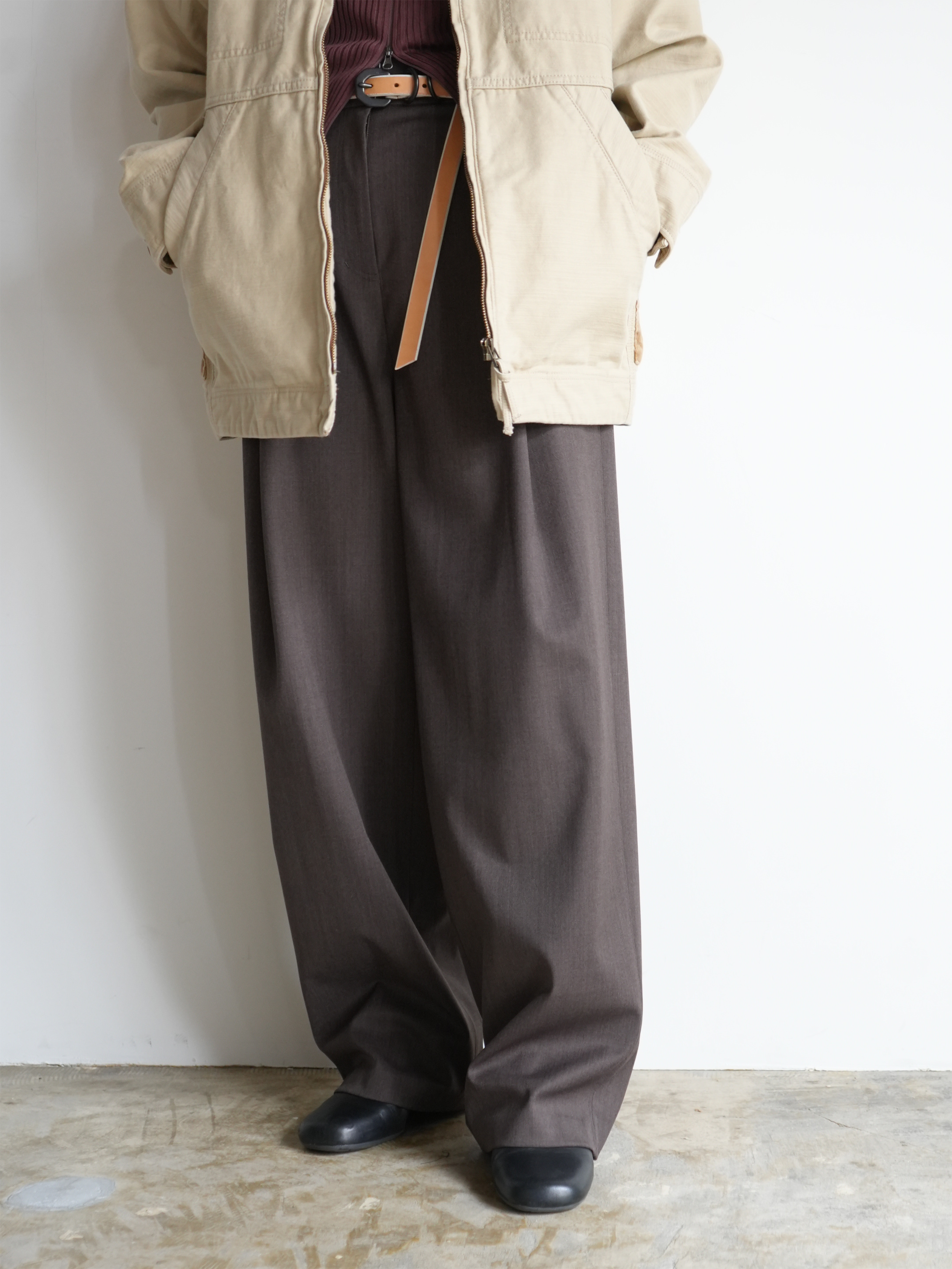 WIDE TUCK PANTS