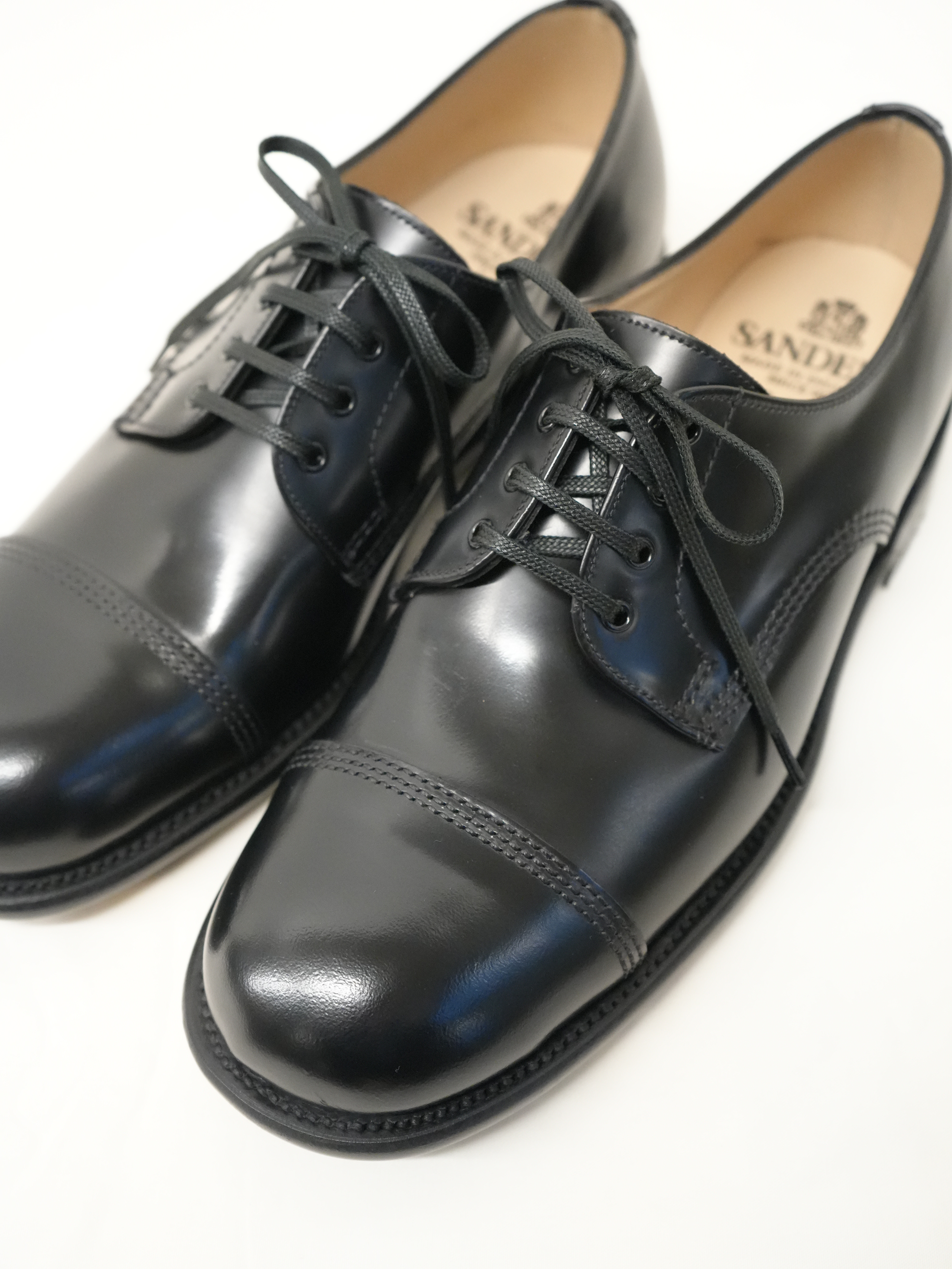B.G.S. DERBY SHOE