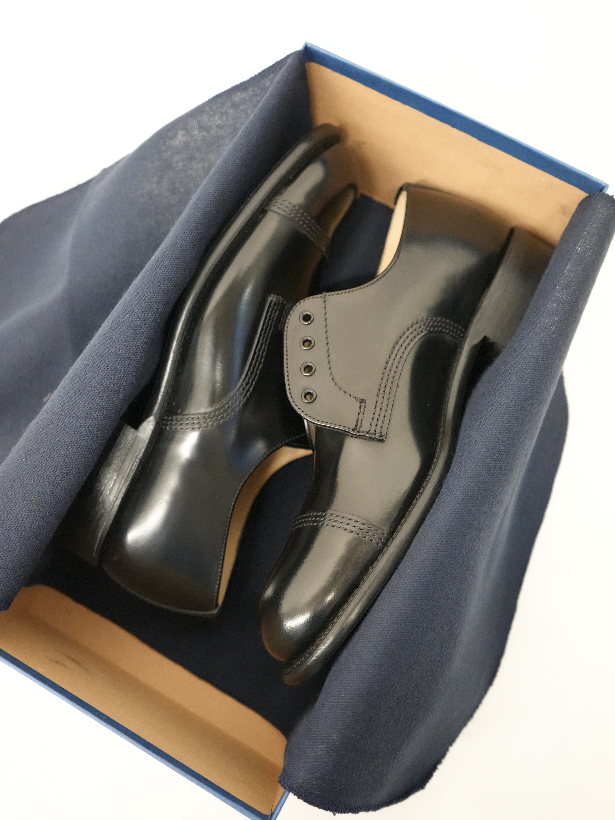 B.G.S. DERBY SHOE