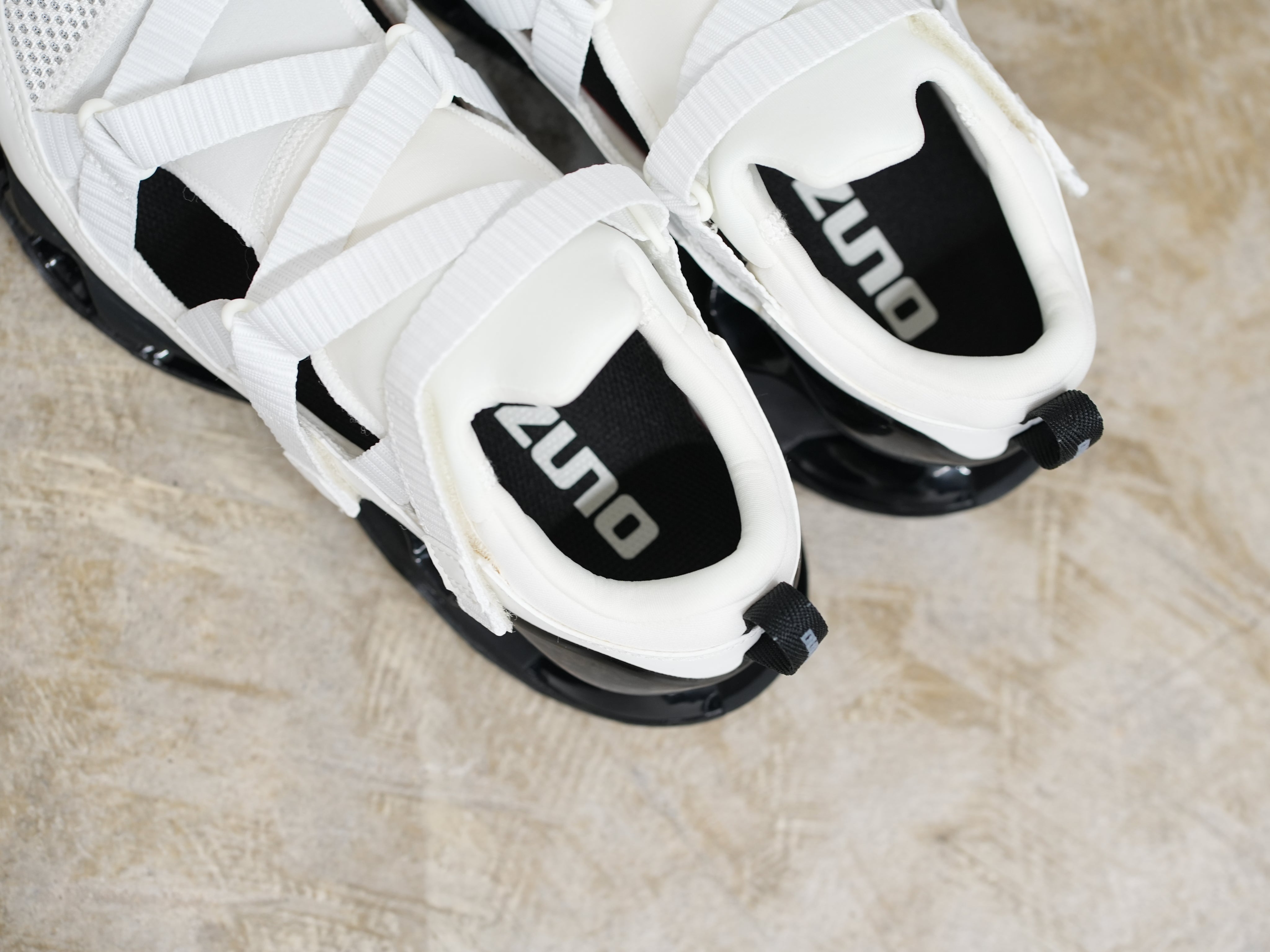 WAVE PROPHECY STRAP(Snow White / Black)