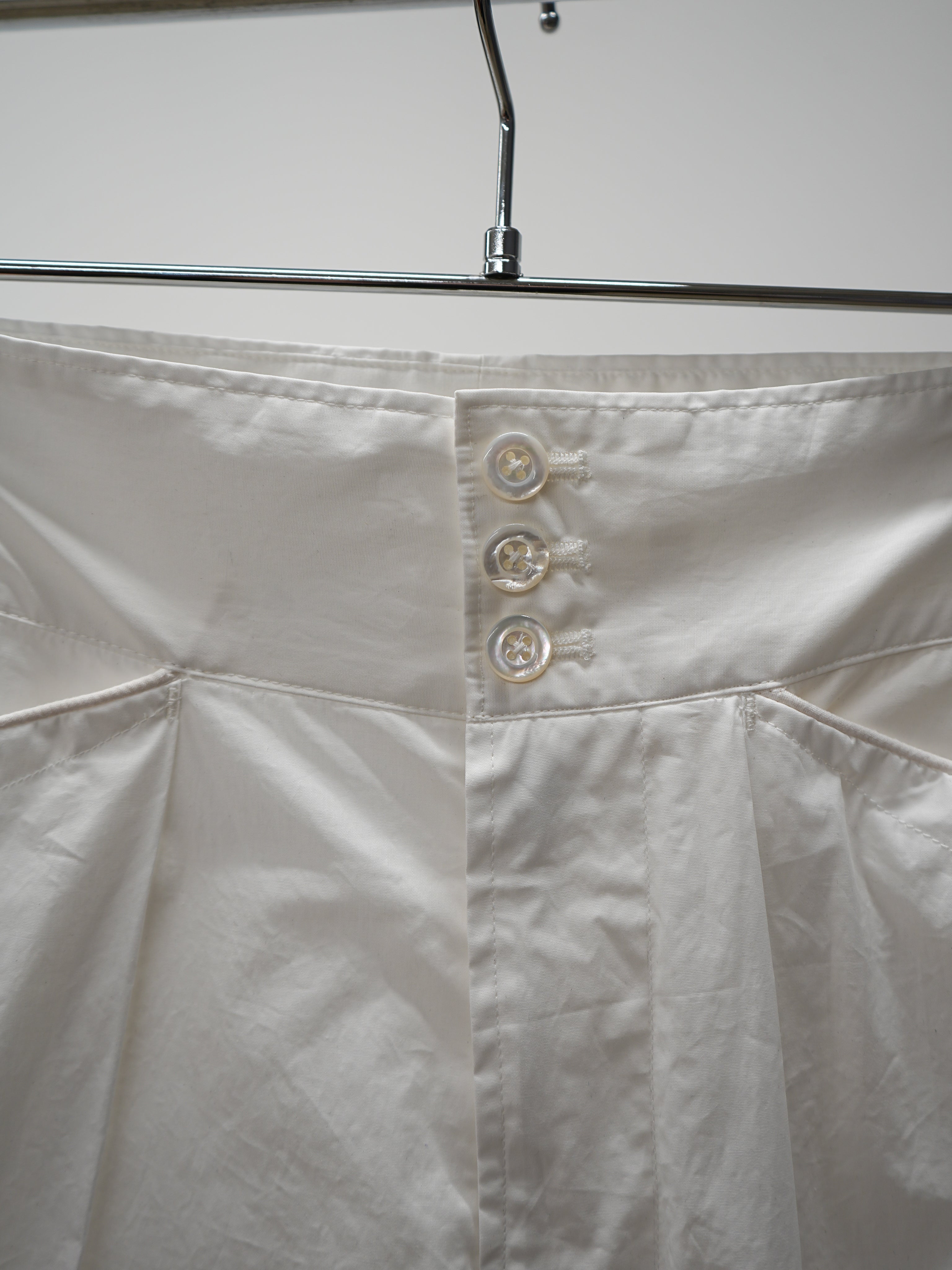 COATED COTTON SIDE TRIM SLACKS